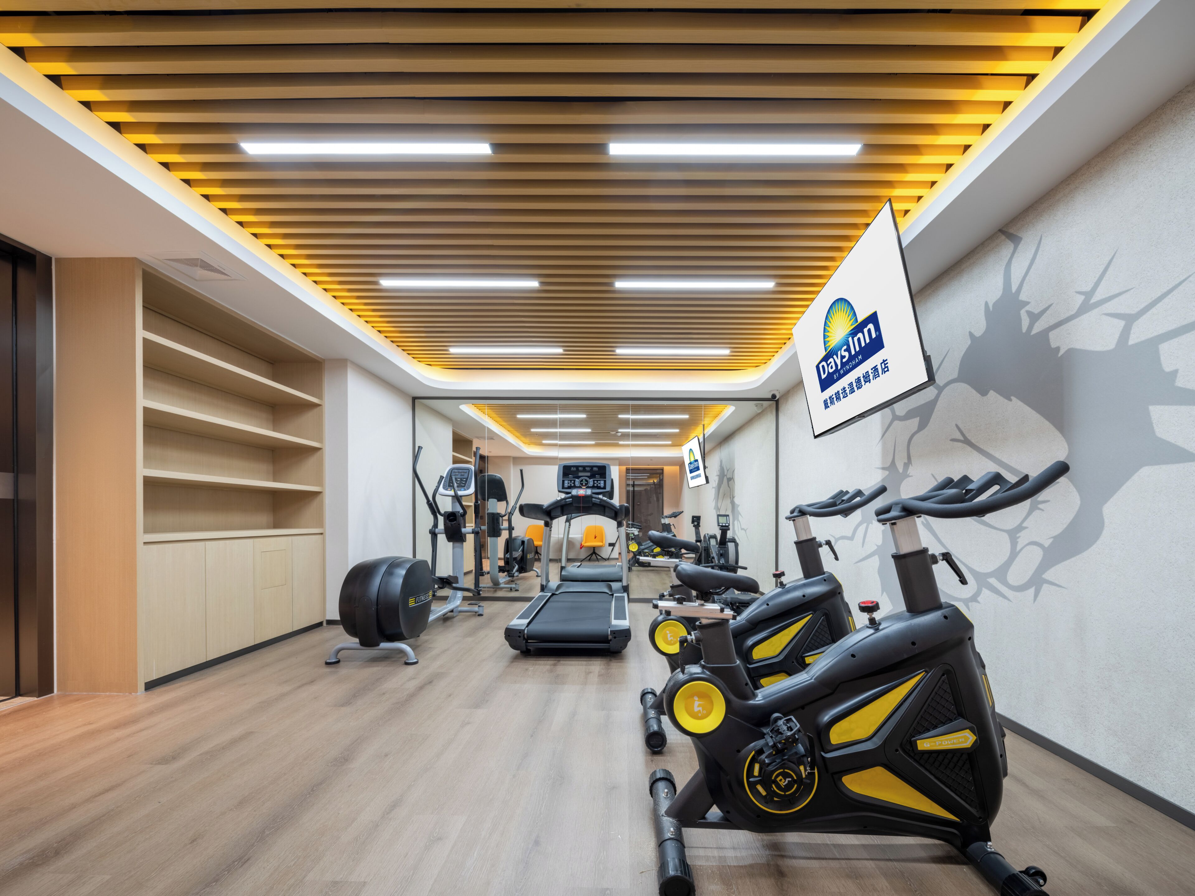 Days Inn by Wyndham Zhuhai Gongbei Port