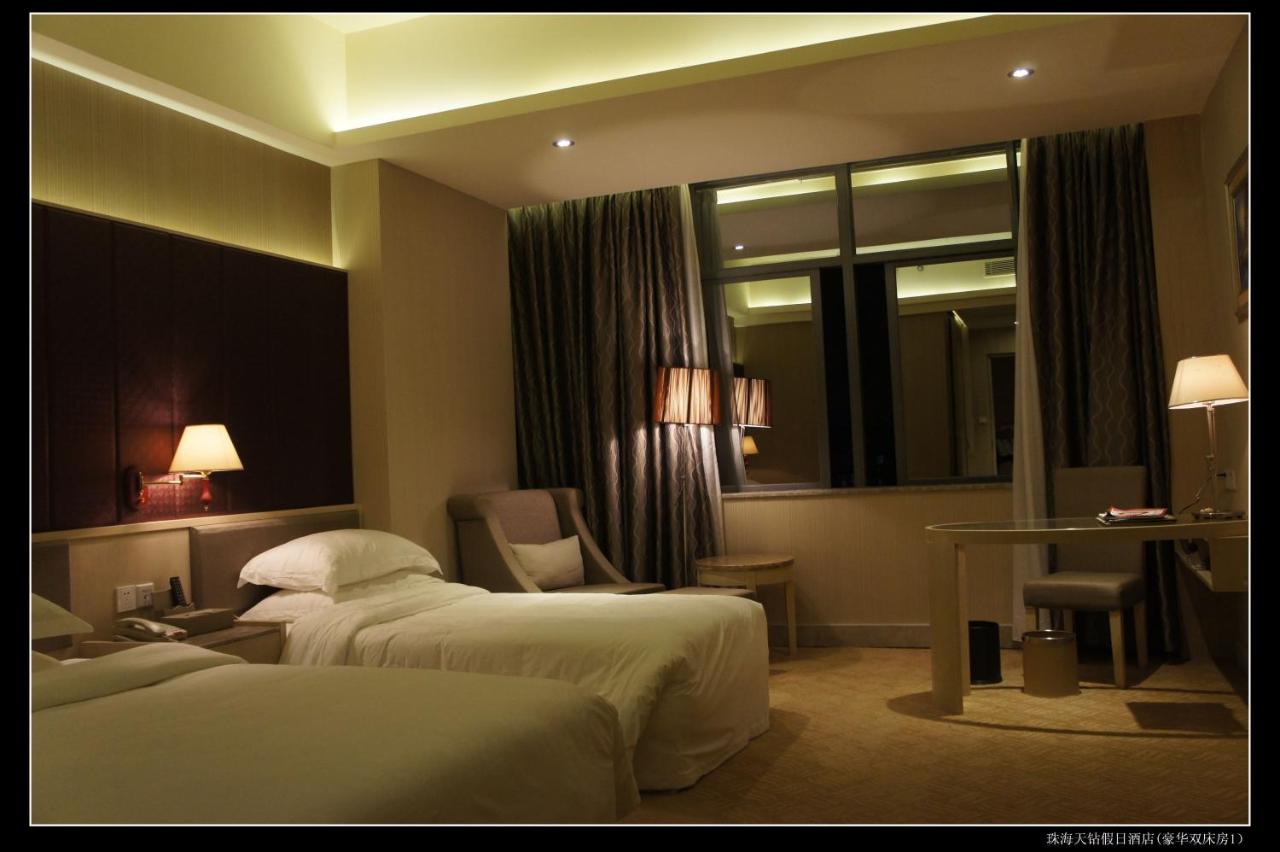 Paragon Holiday Hotel