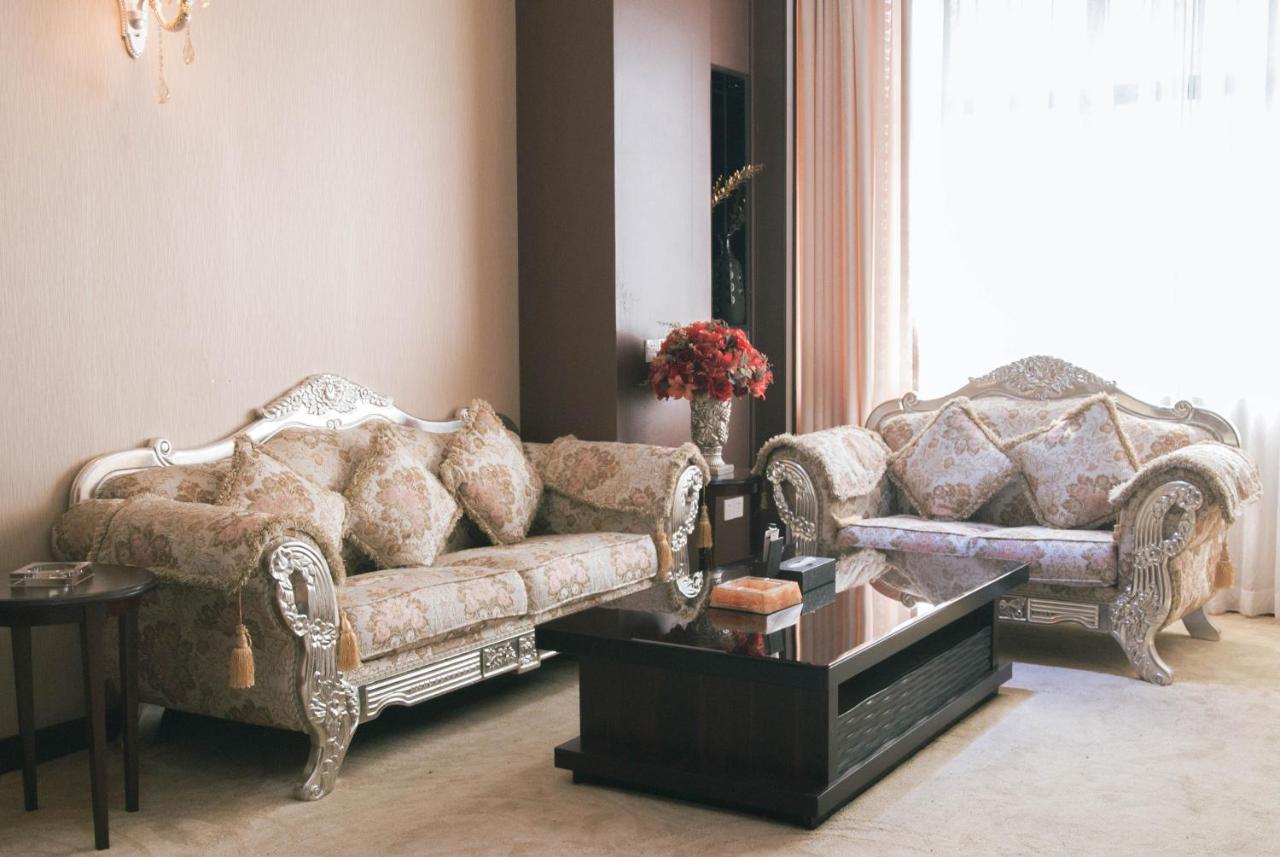 Paragon Holiday Hotel