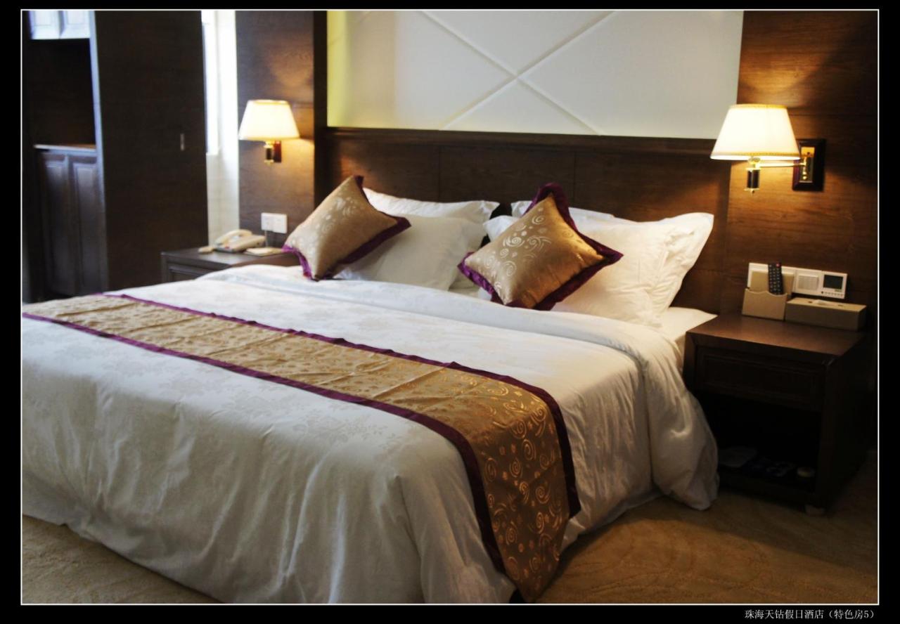 Paragon Holiday Hotel