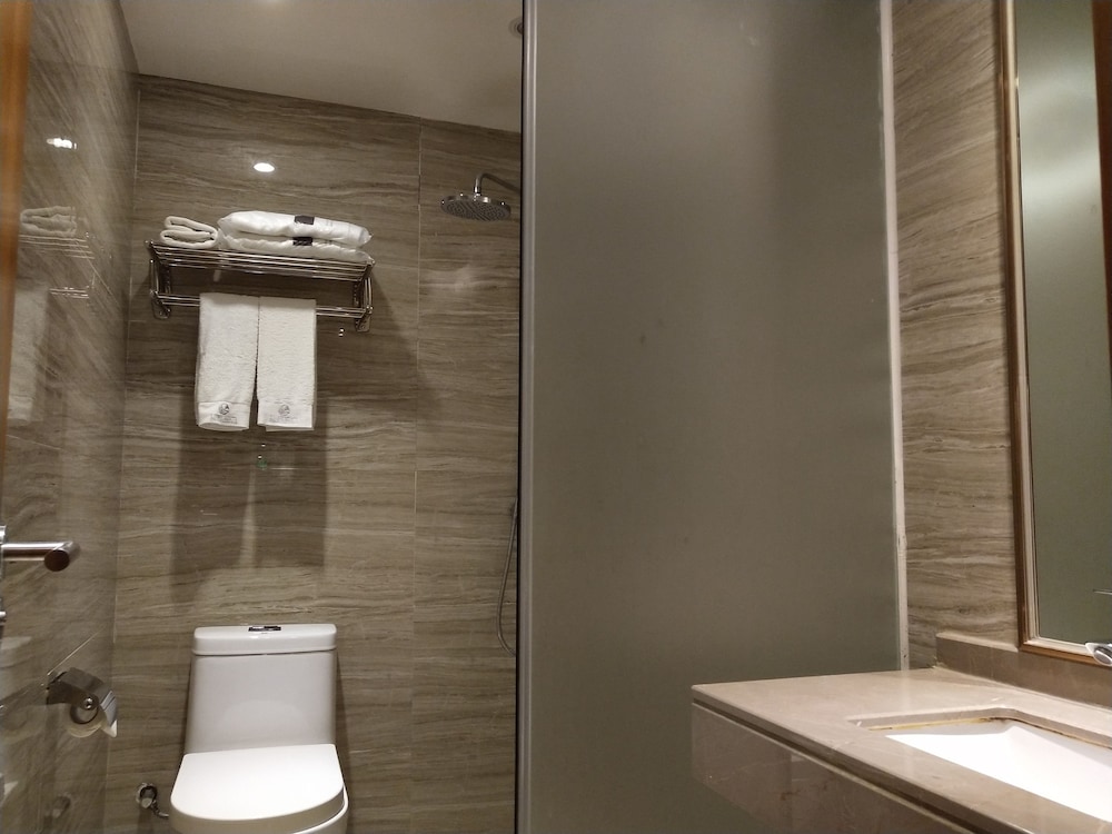 Yingshang Hotel Zhuhai Gongbei Branch