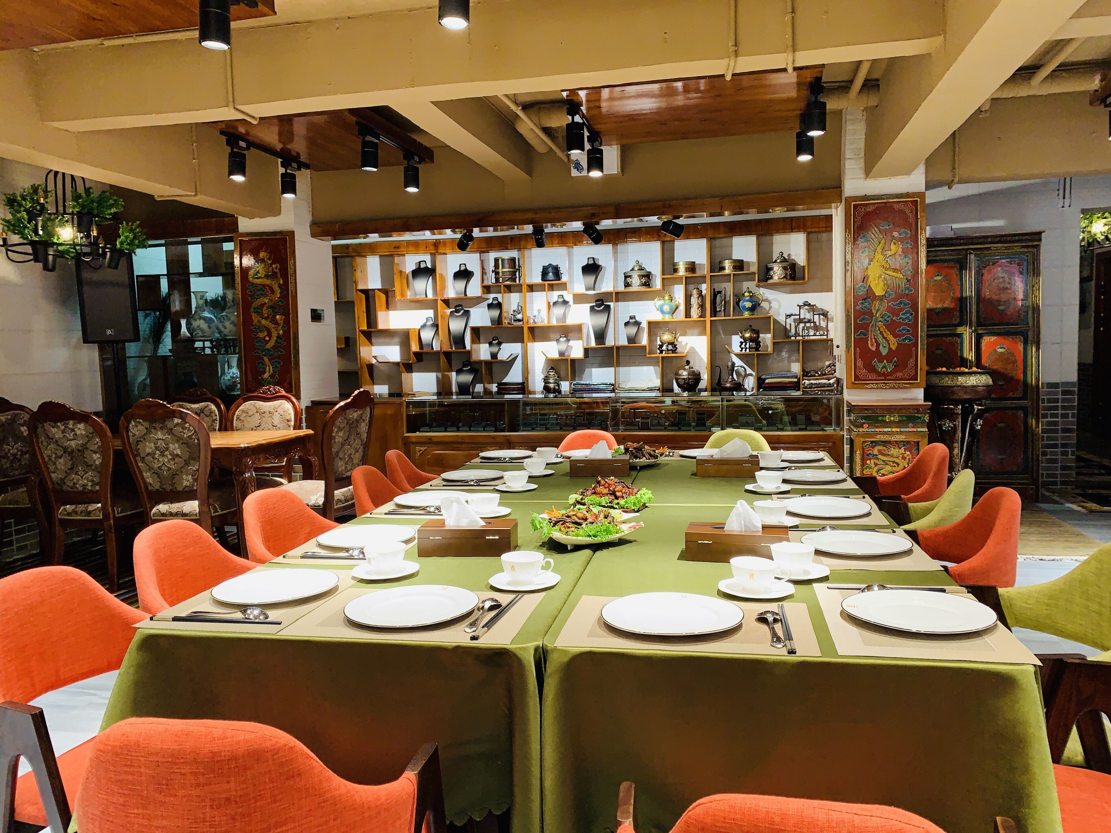 Lubhum Tsang Boutique Hotel