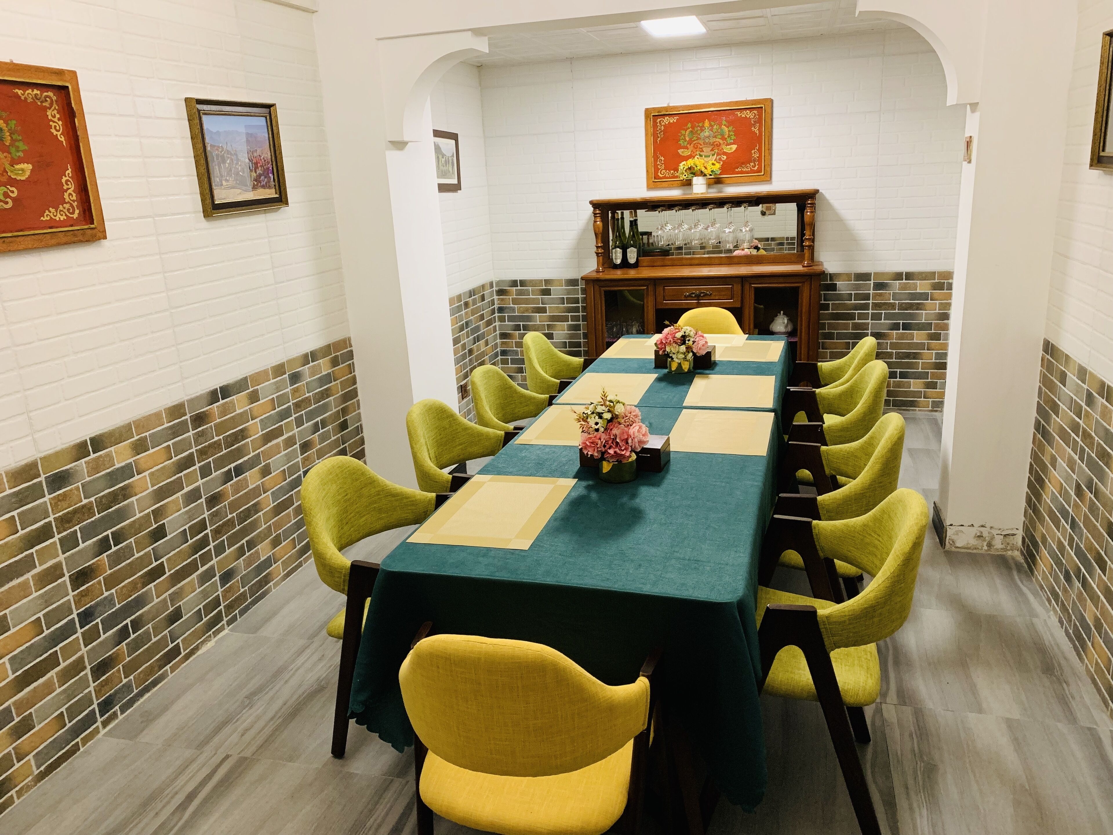 Lubhum Tsang Boutique Hotel