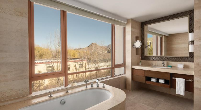 Shangri-La Lhasa