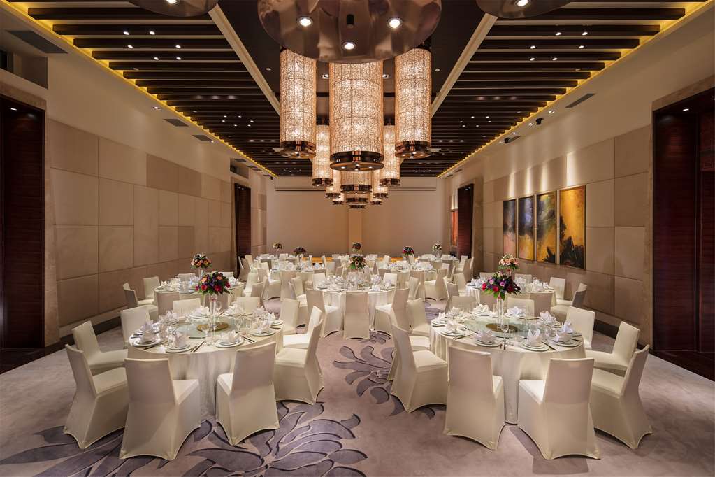 Hilton Linzhi Resort
