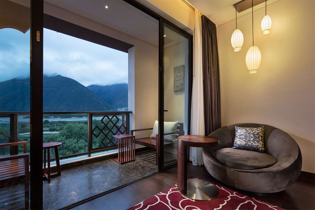 Hilton Linzhi Resort