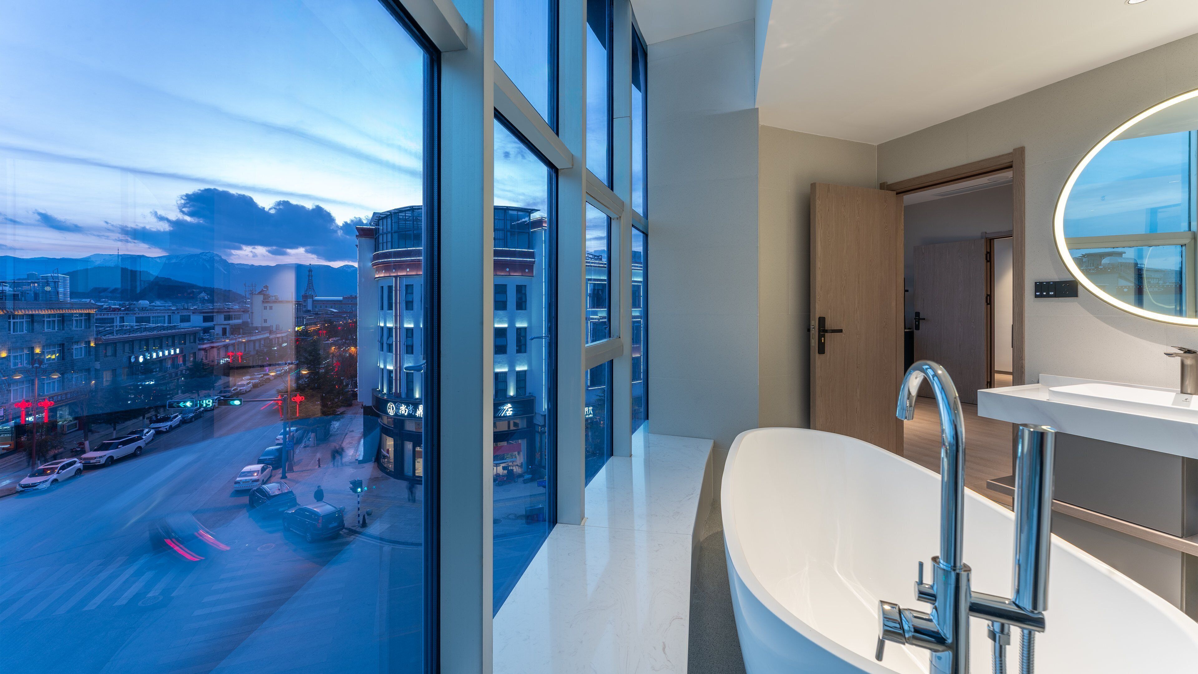 Holiday Inn Express Shangri La