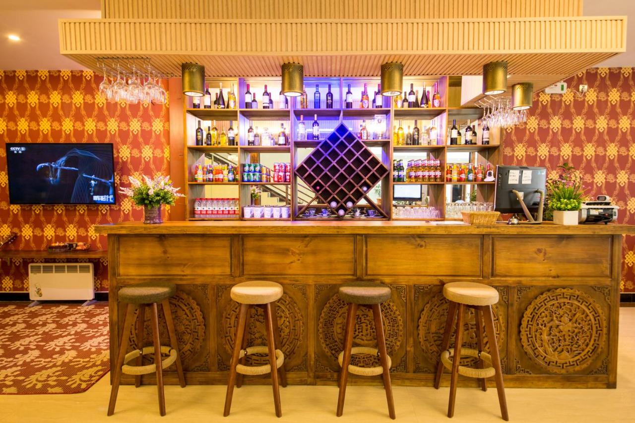 Shangri_La Lamtin Youth Hostel