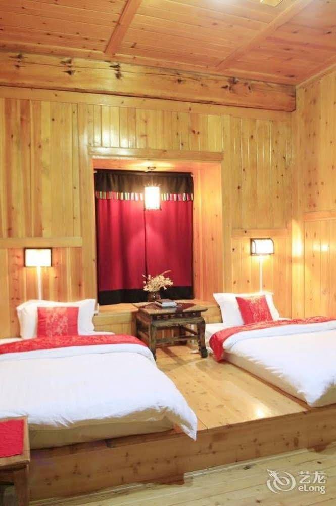 Shangri-la Zhengyi Homestay