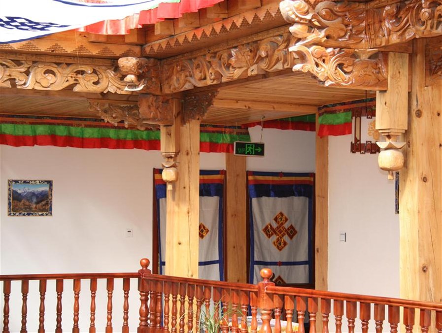 Yunnan Shangrila Tibetan Family Inn