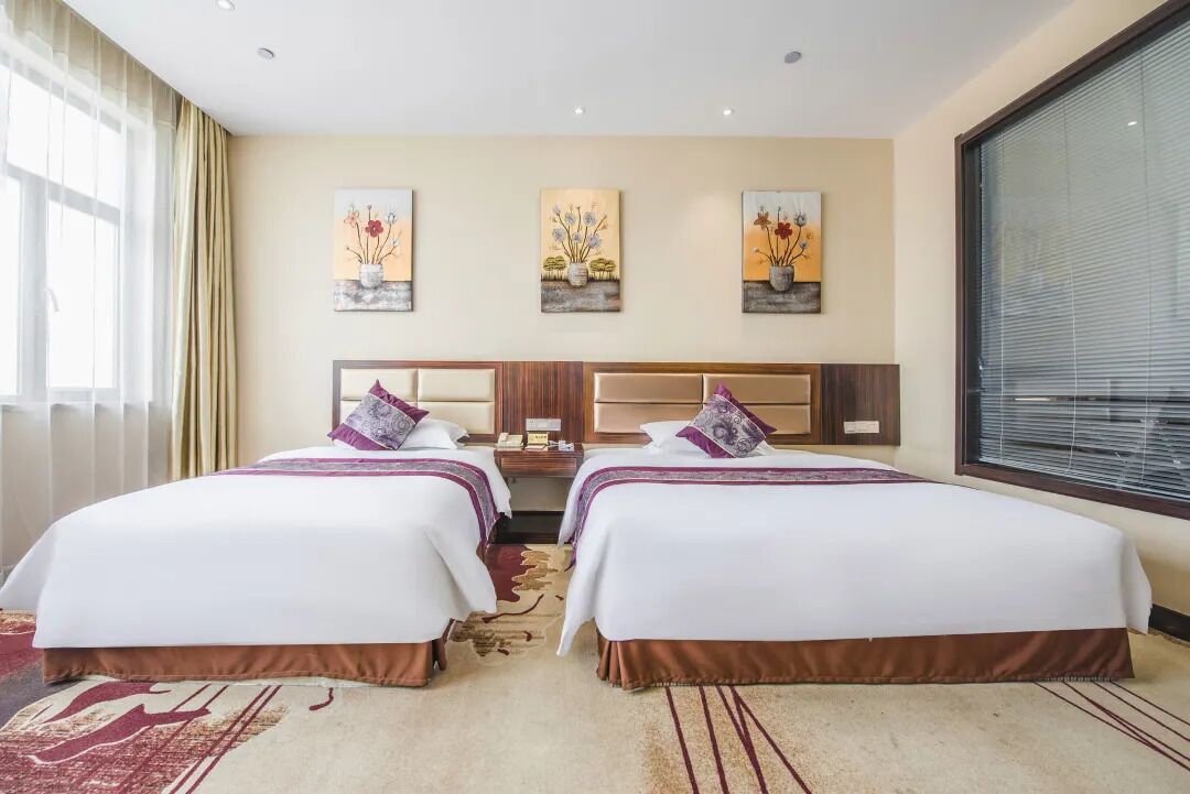 Minghua Hotel