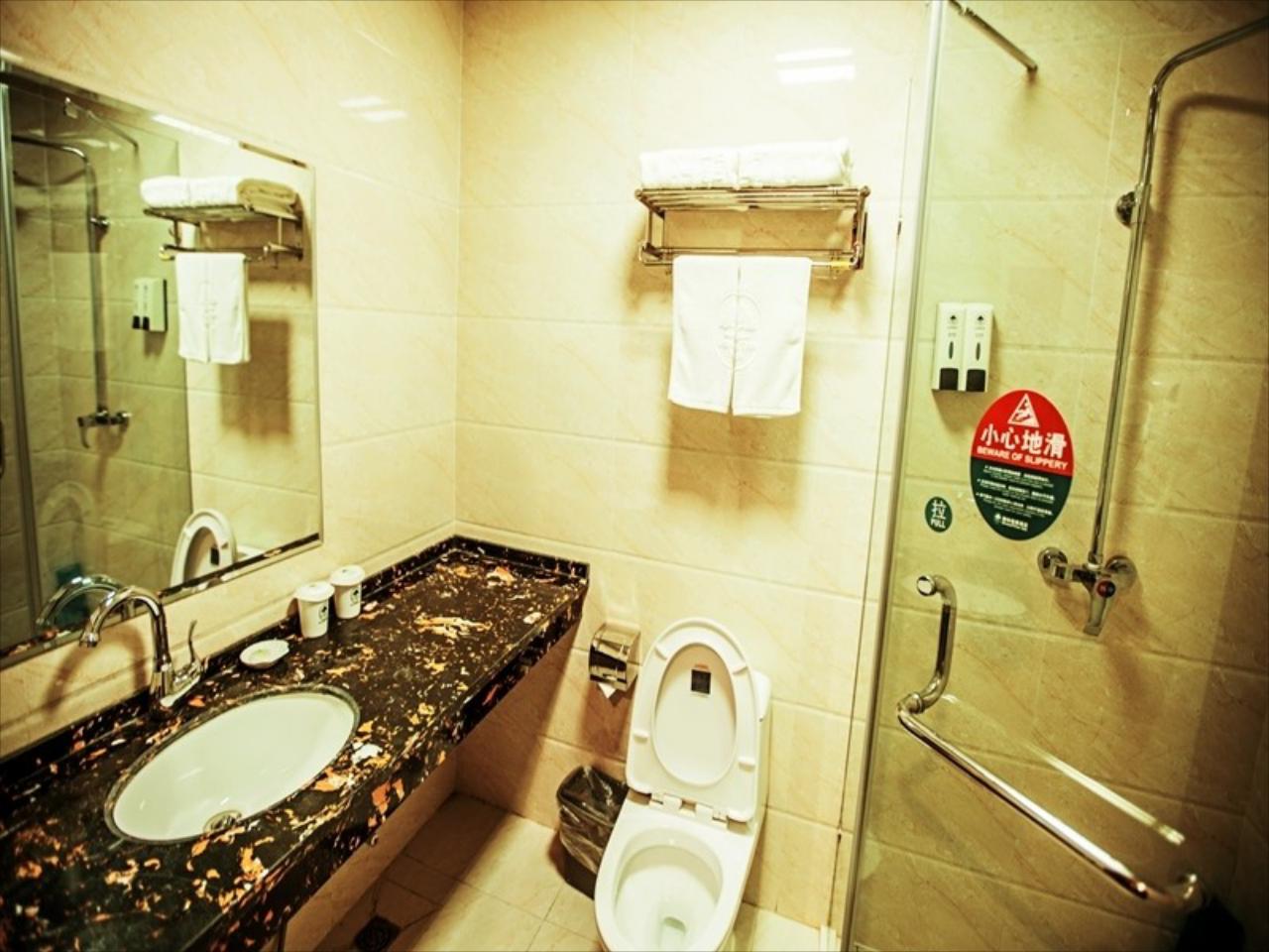 Green Tree Inn Xinjiang Uygur Autonomous Region Korla Bazhou Bus Terminal Beishan Road Express Hotel