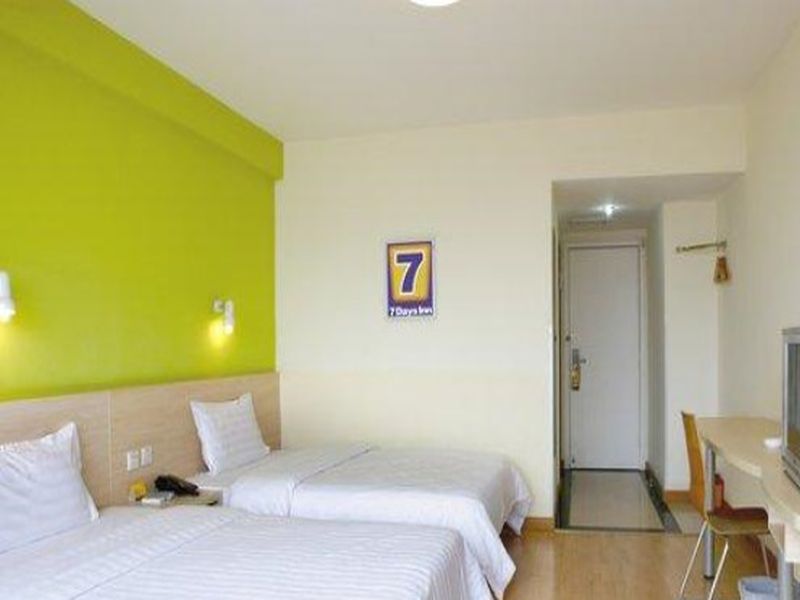 7Days Inn Urumuqi West Kashi Road Airport Hotel