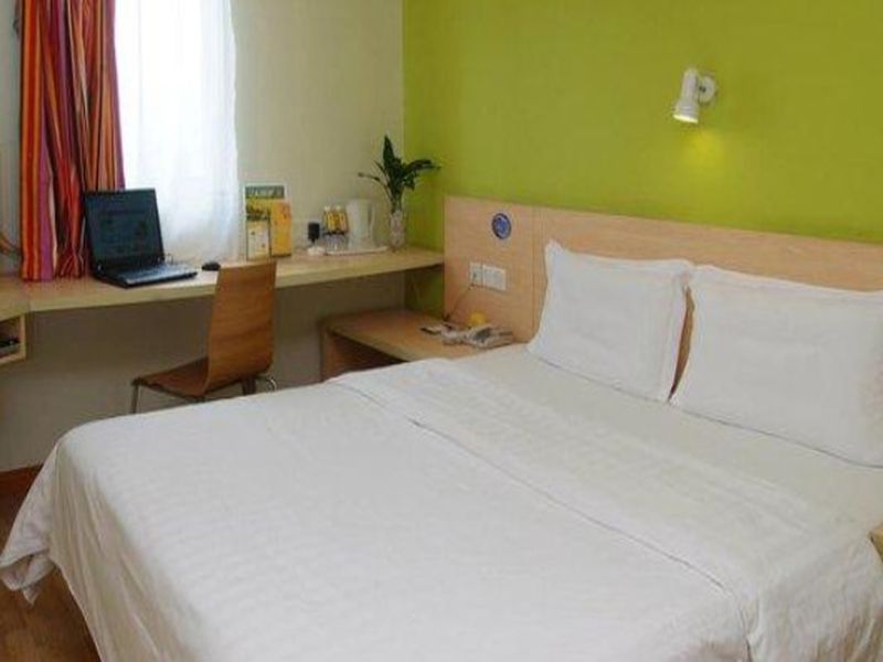 7Days Inn Urumuqi West Kashi Road Airport Hotel