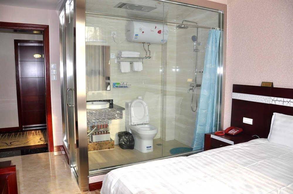 Airport Hotel Urumqi Express
