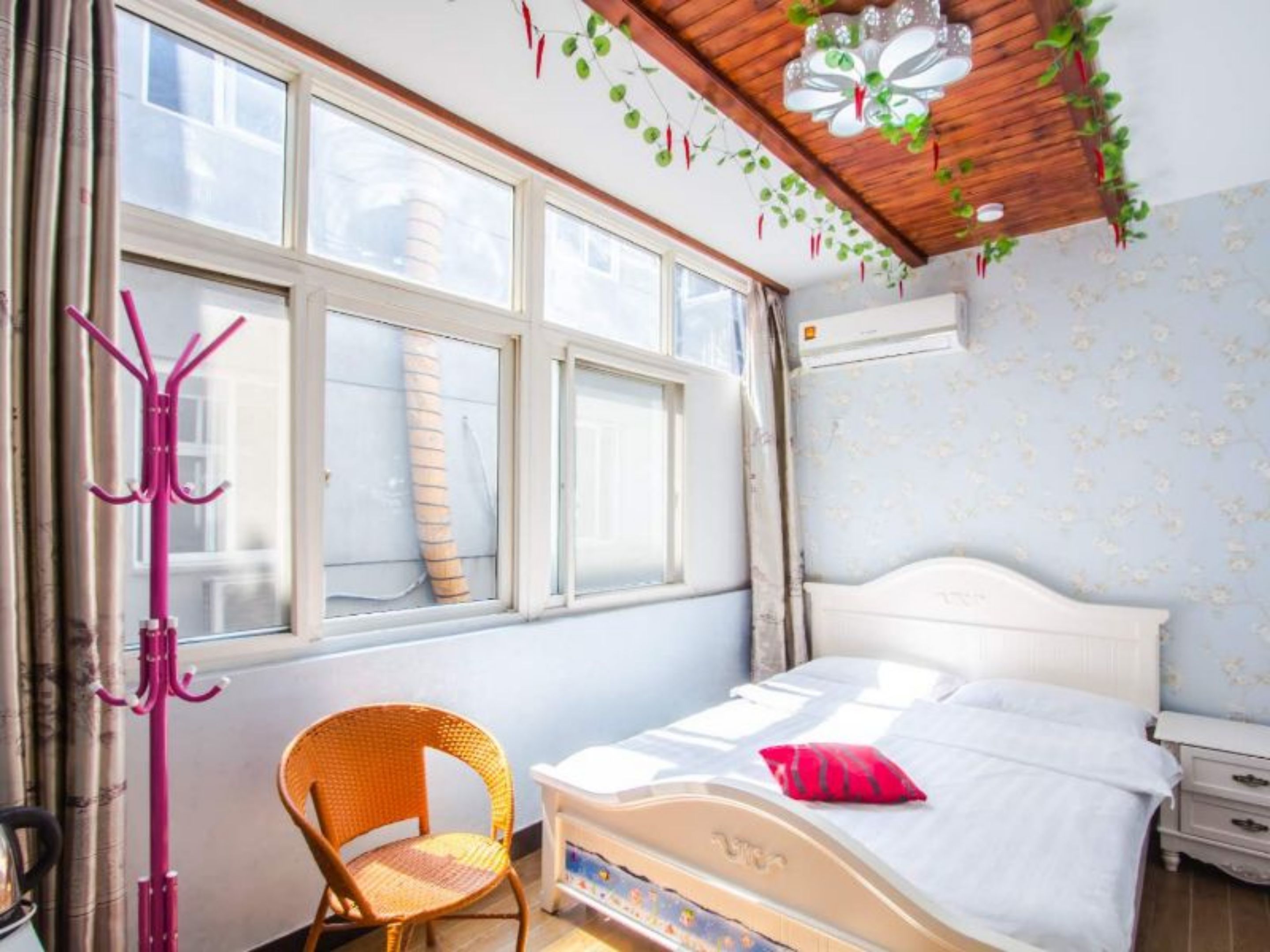 Ling Lv Hotel