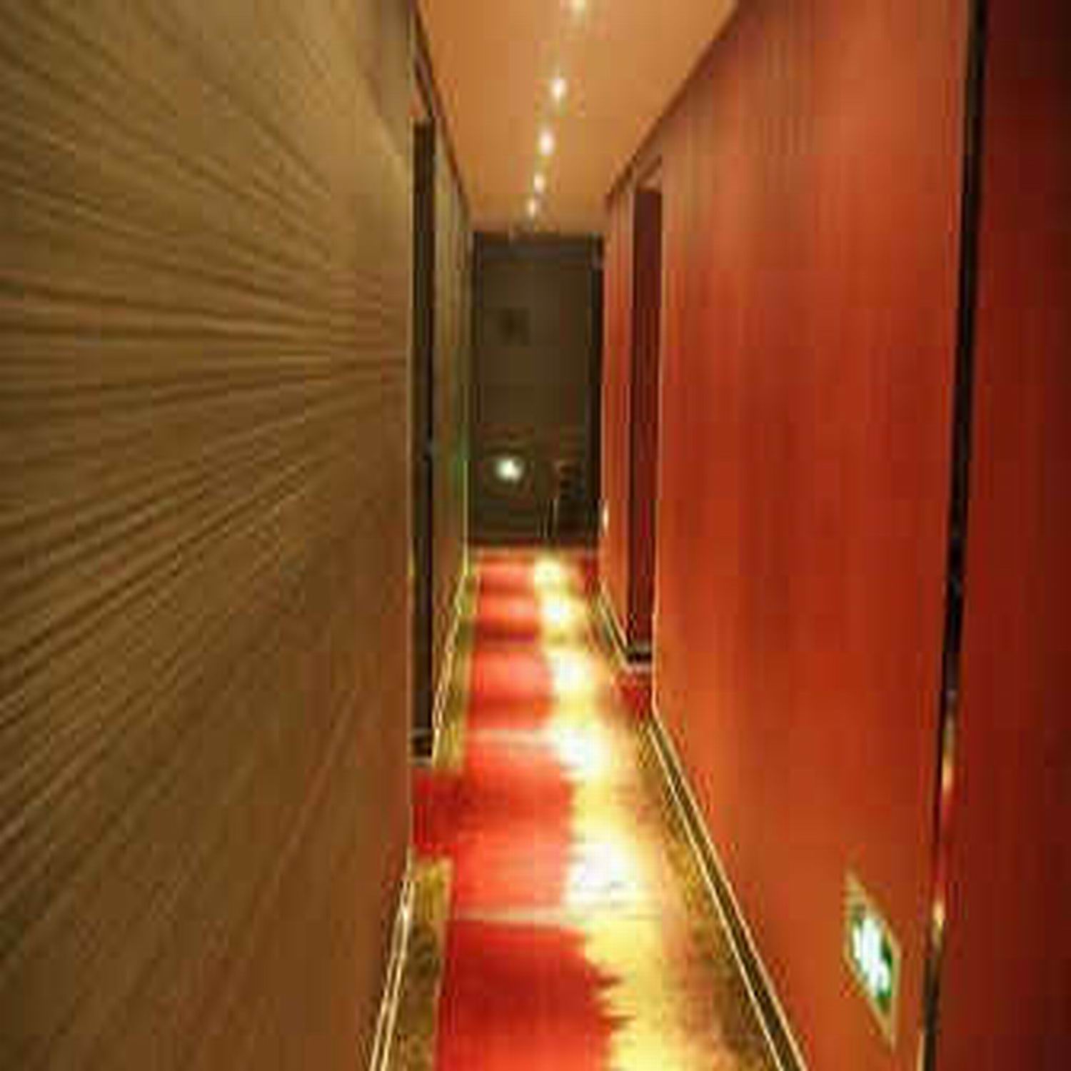 Super 8 by Wyndham Urumqi Airport Ji Chang Bei Qu
