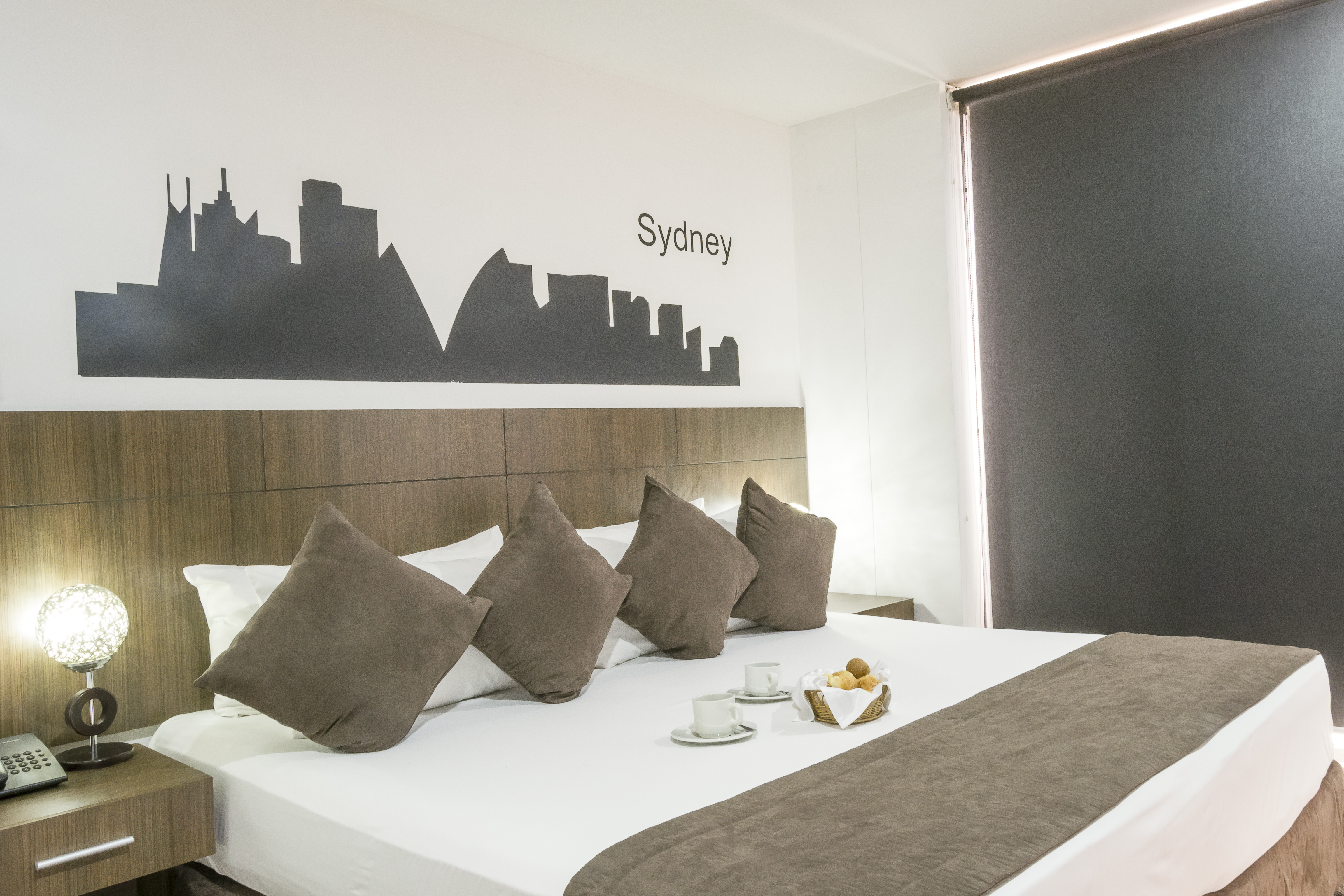 Hotel Regency Suites La Feria