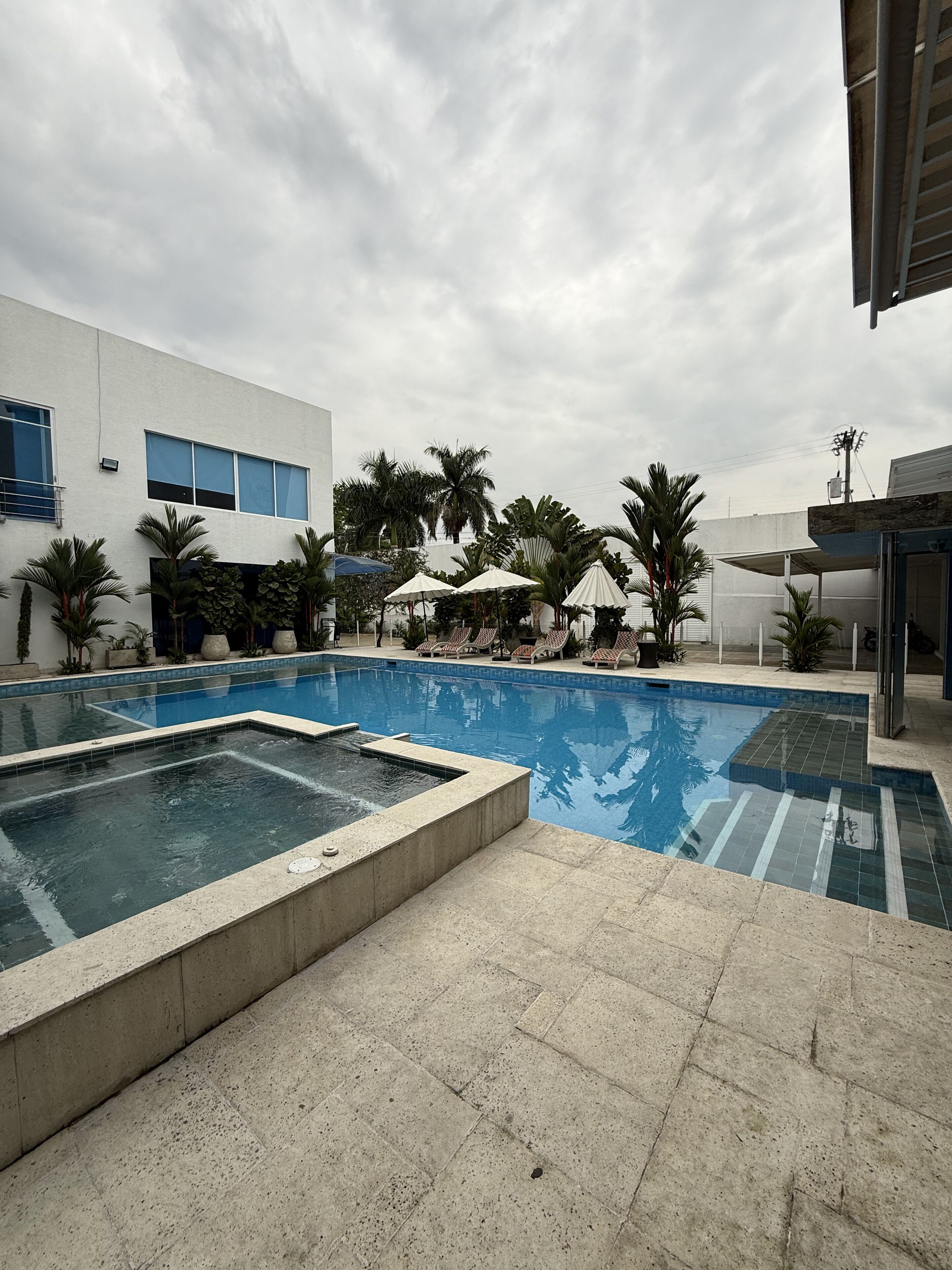 Malik Loto Hotel