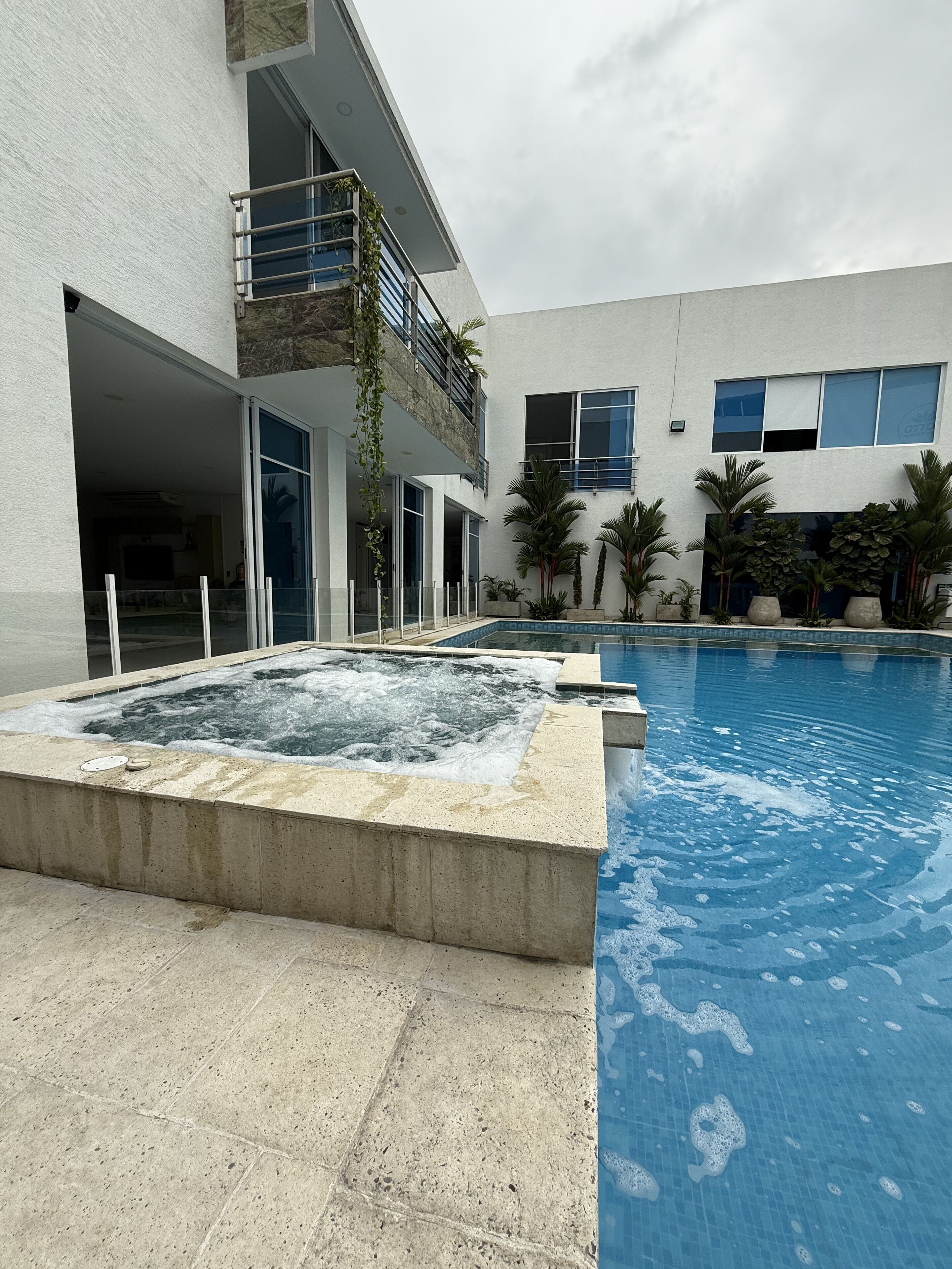 Malik Loto Hotel