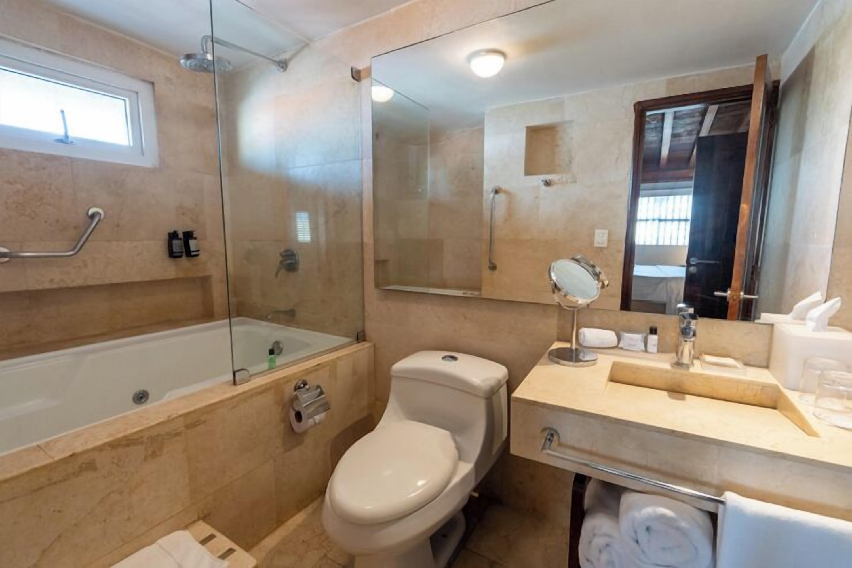 GHL Hotel Armería Real