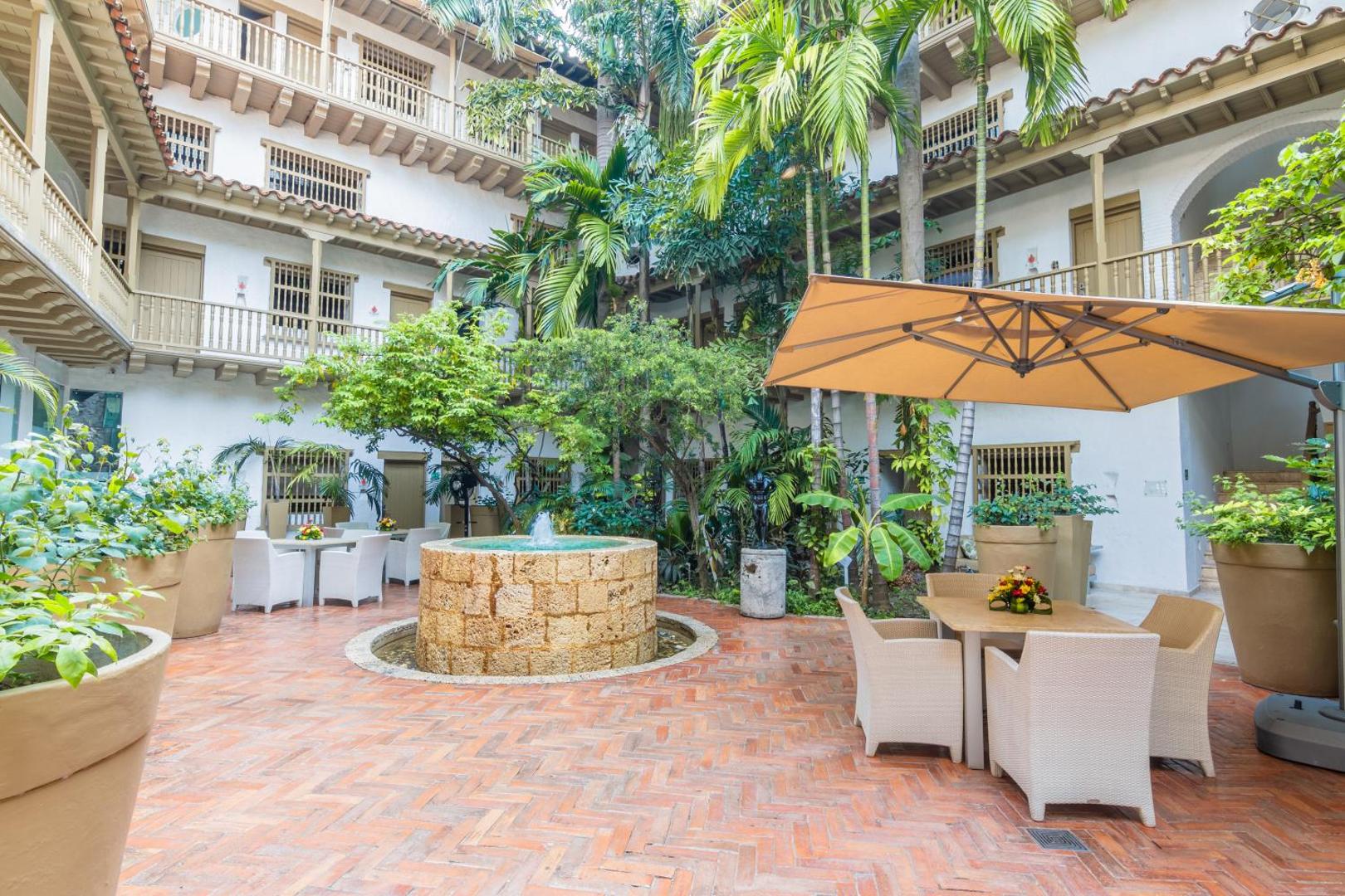 GHL Hotel Armería Real