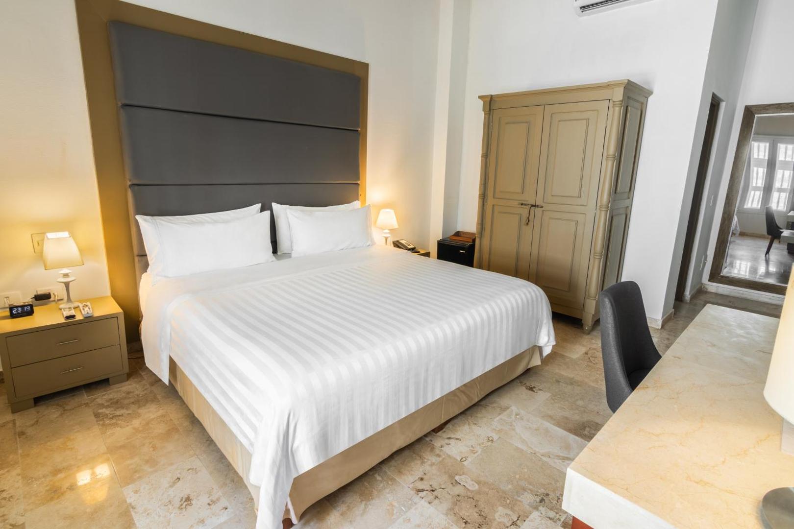 GHL Hotel Armería Real
