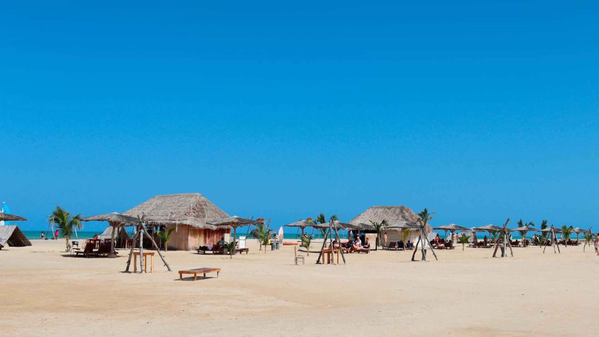 Hotel On Vacation Wayira Beach