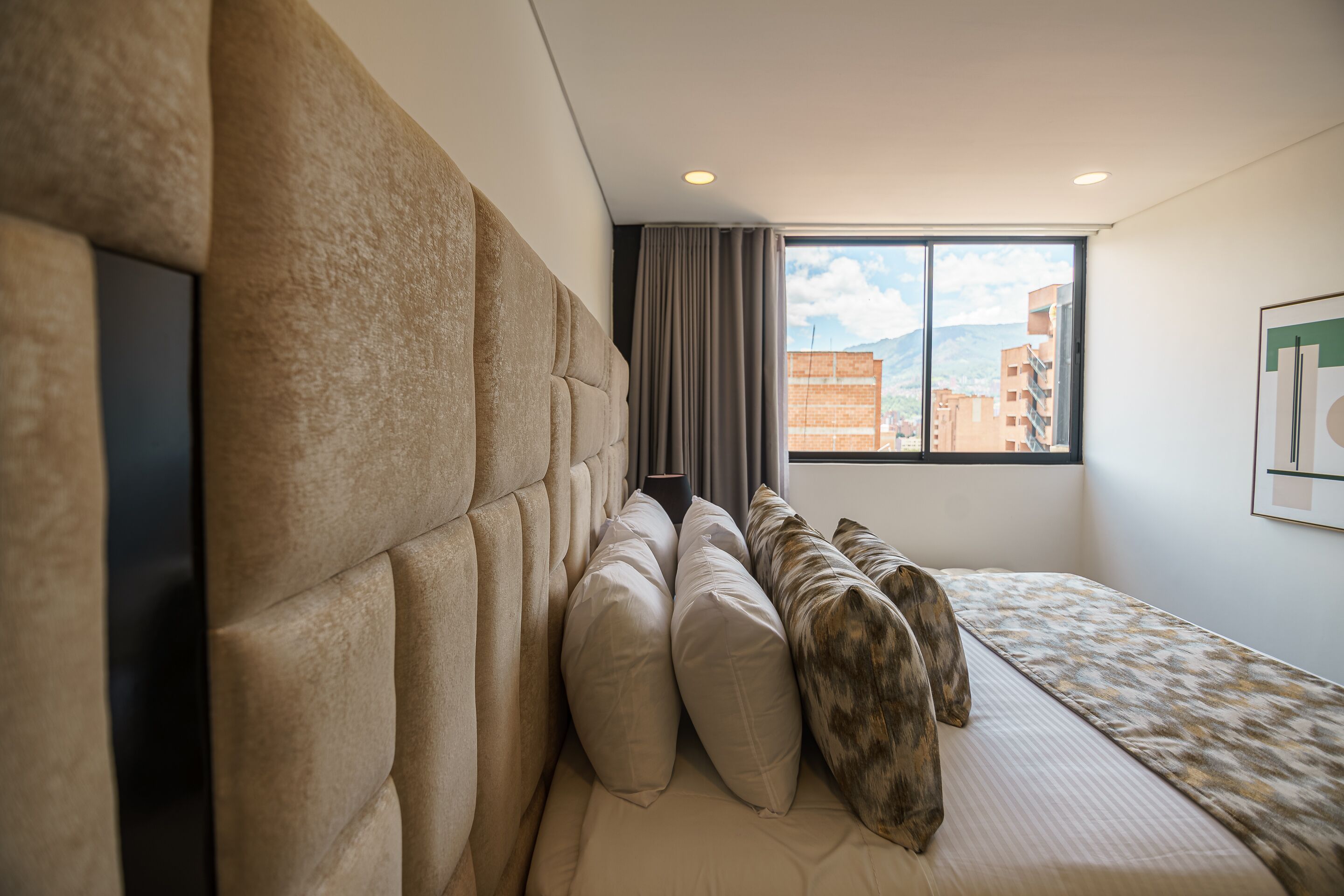 First Class Hotel