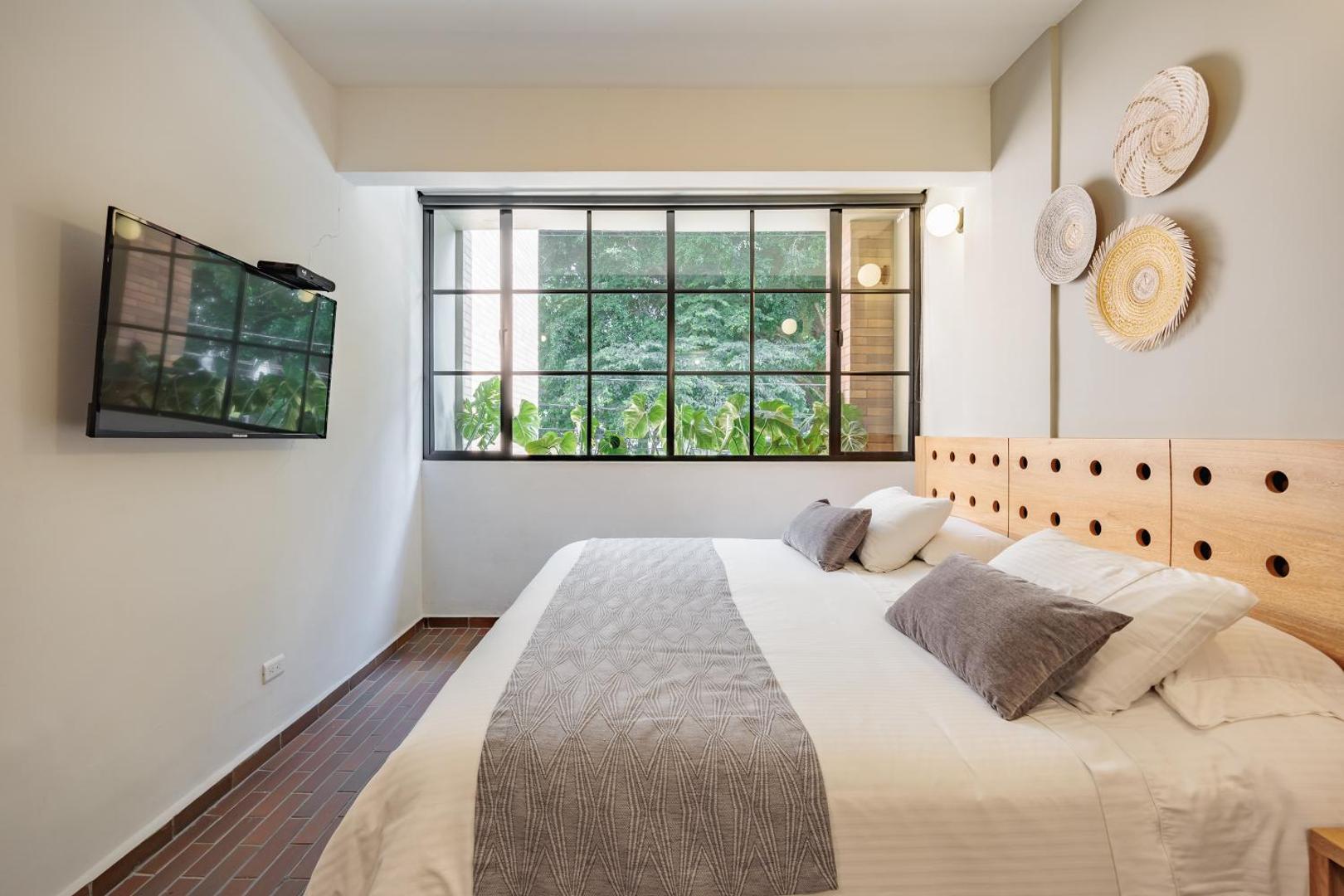 The Somos Flats Laureles