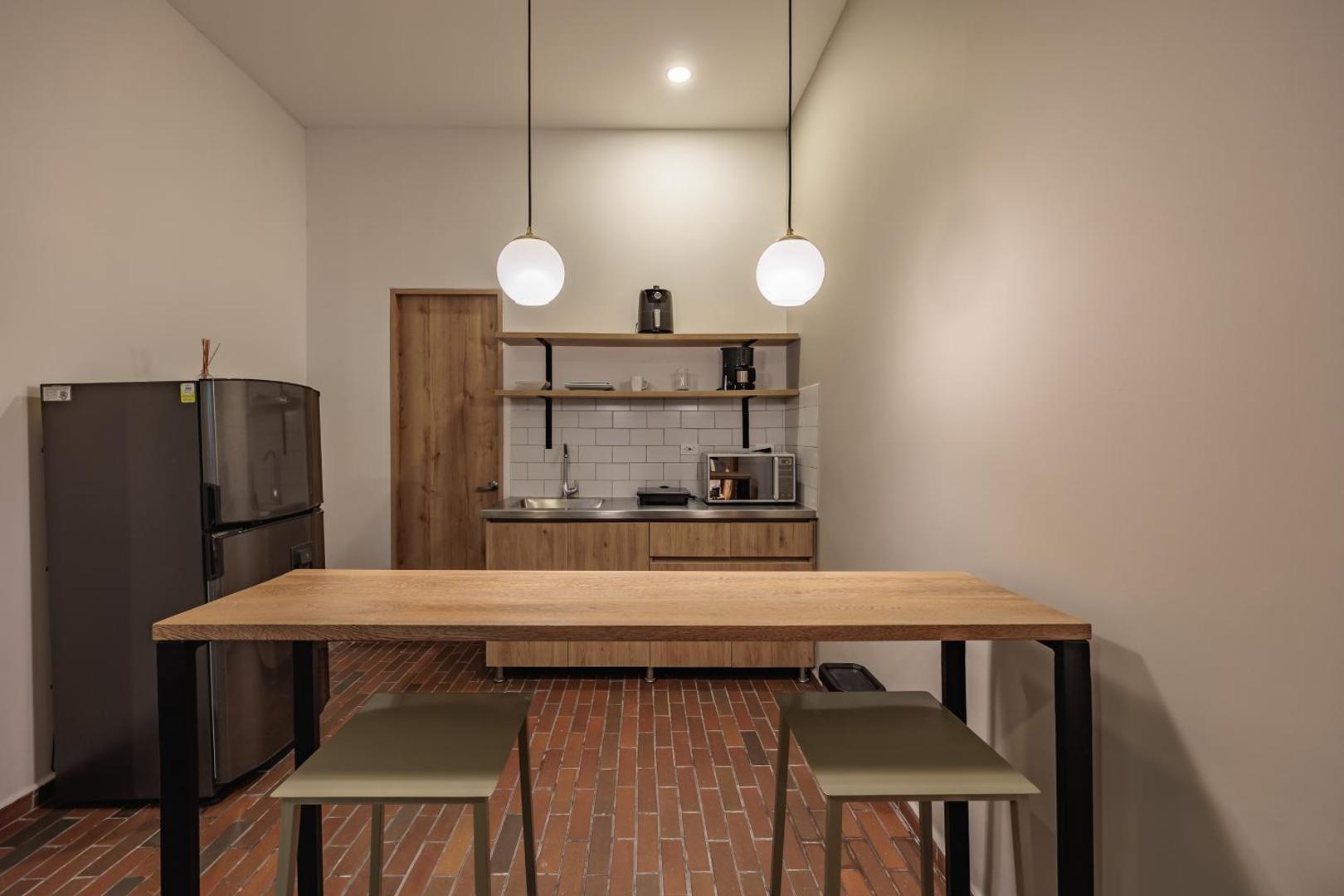 The Somos Flats Laureles