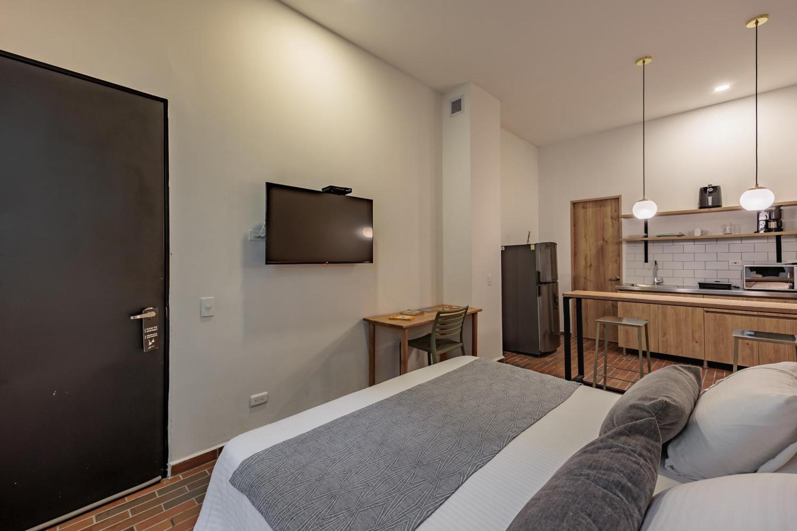 The Somos Flats Laureles