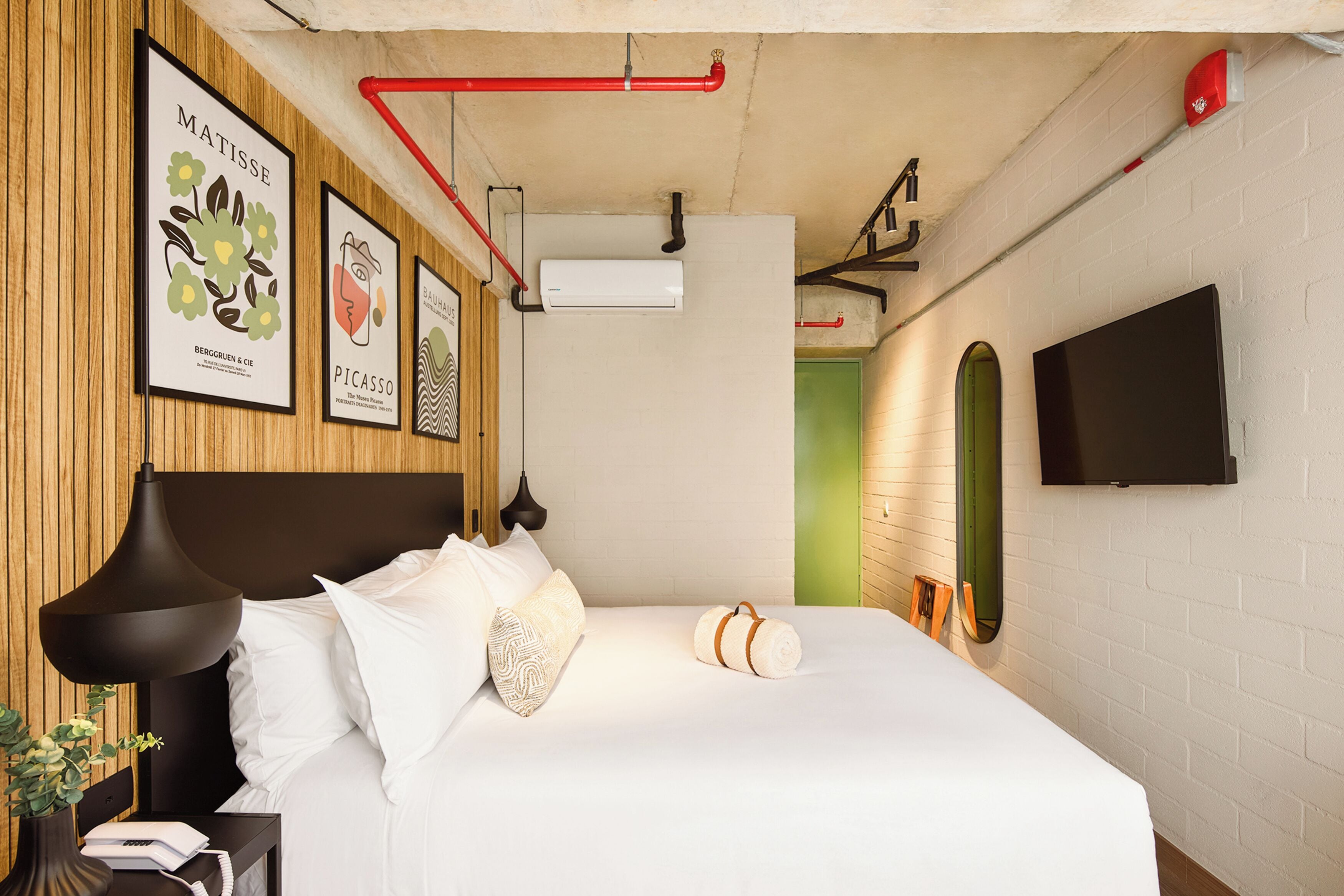 Urbit Social Lofts