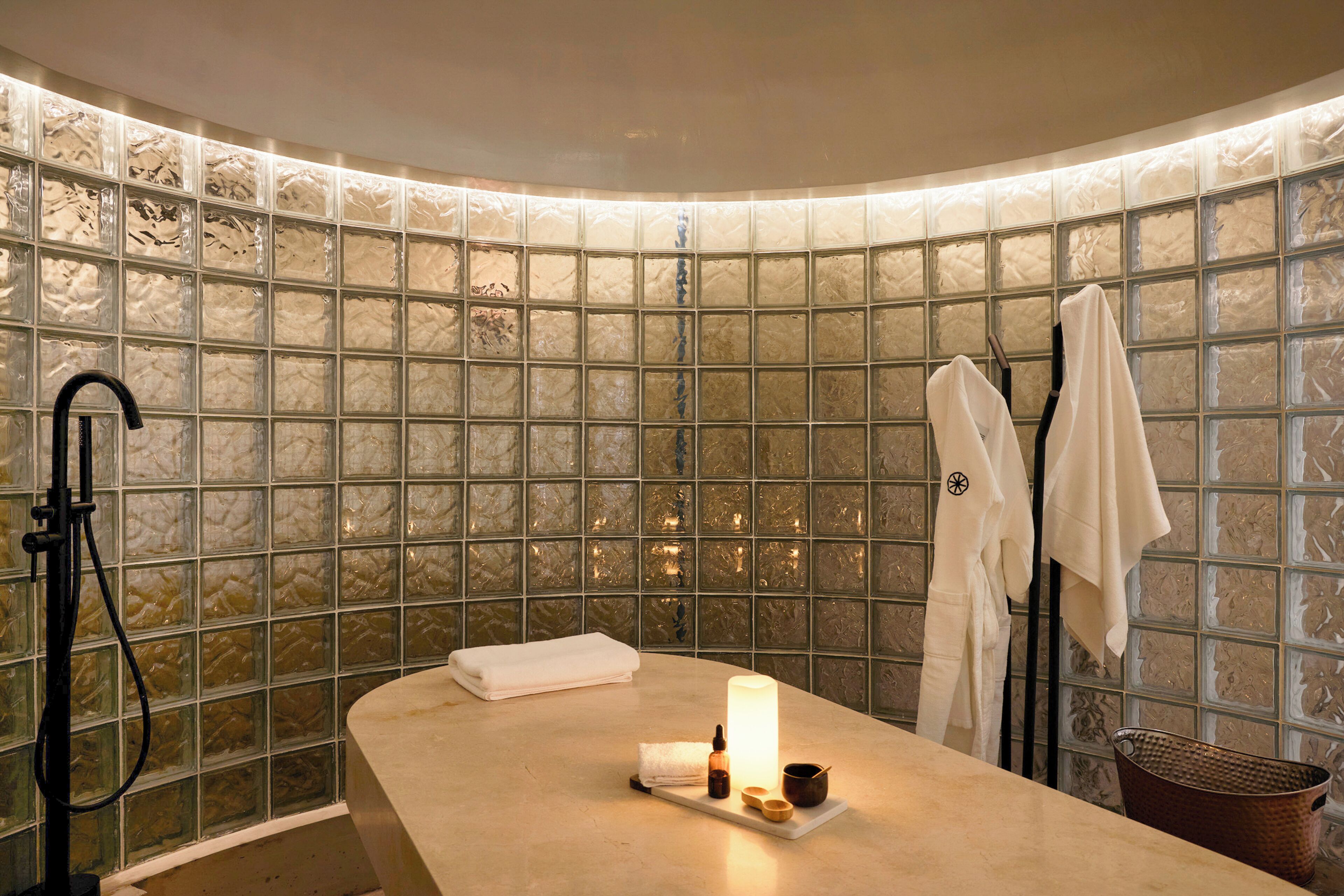 Wellcomm Spa & Hotel