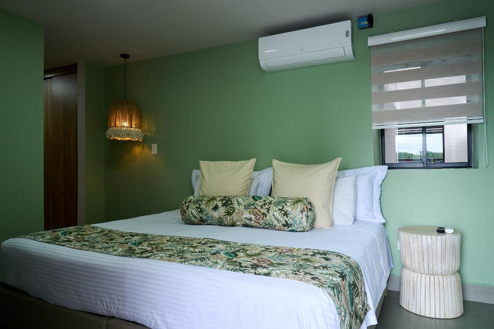 Kamaleb Farallones Hotel