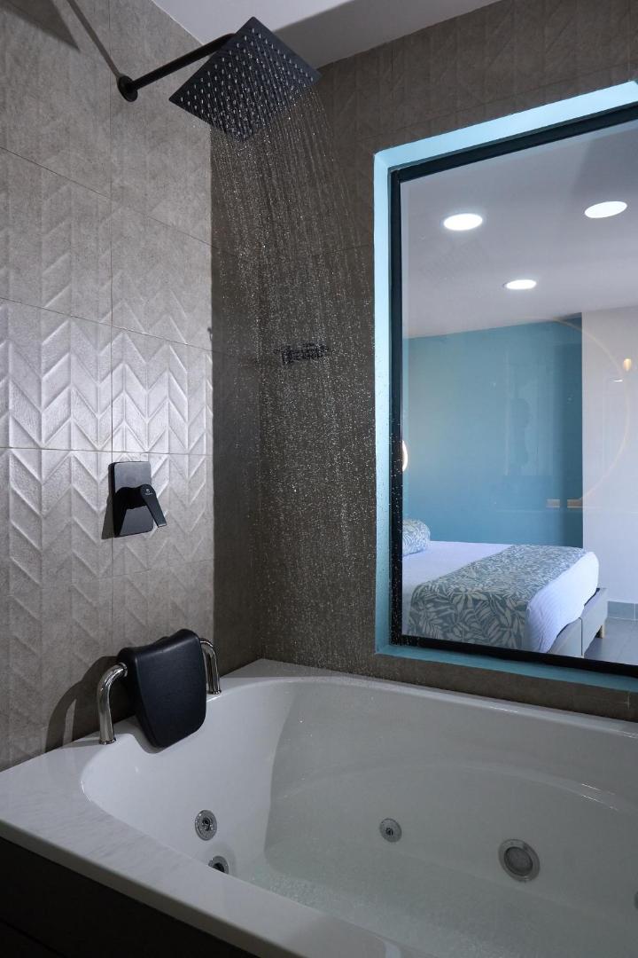 Kamaleb Farallones Hotel