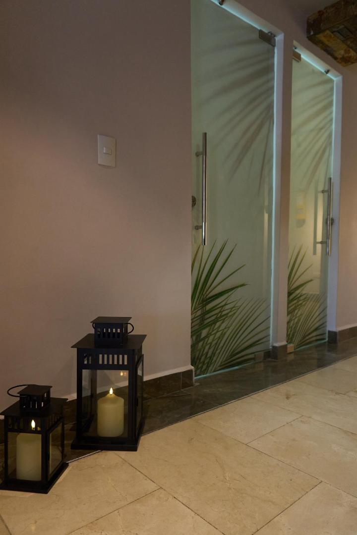 Kamaleb Farallones Hotel