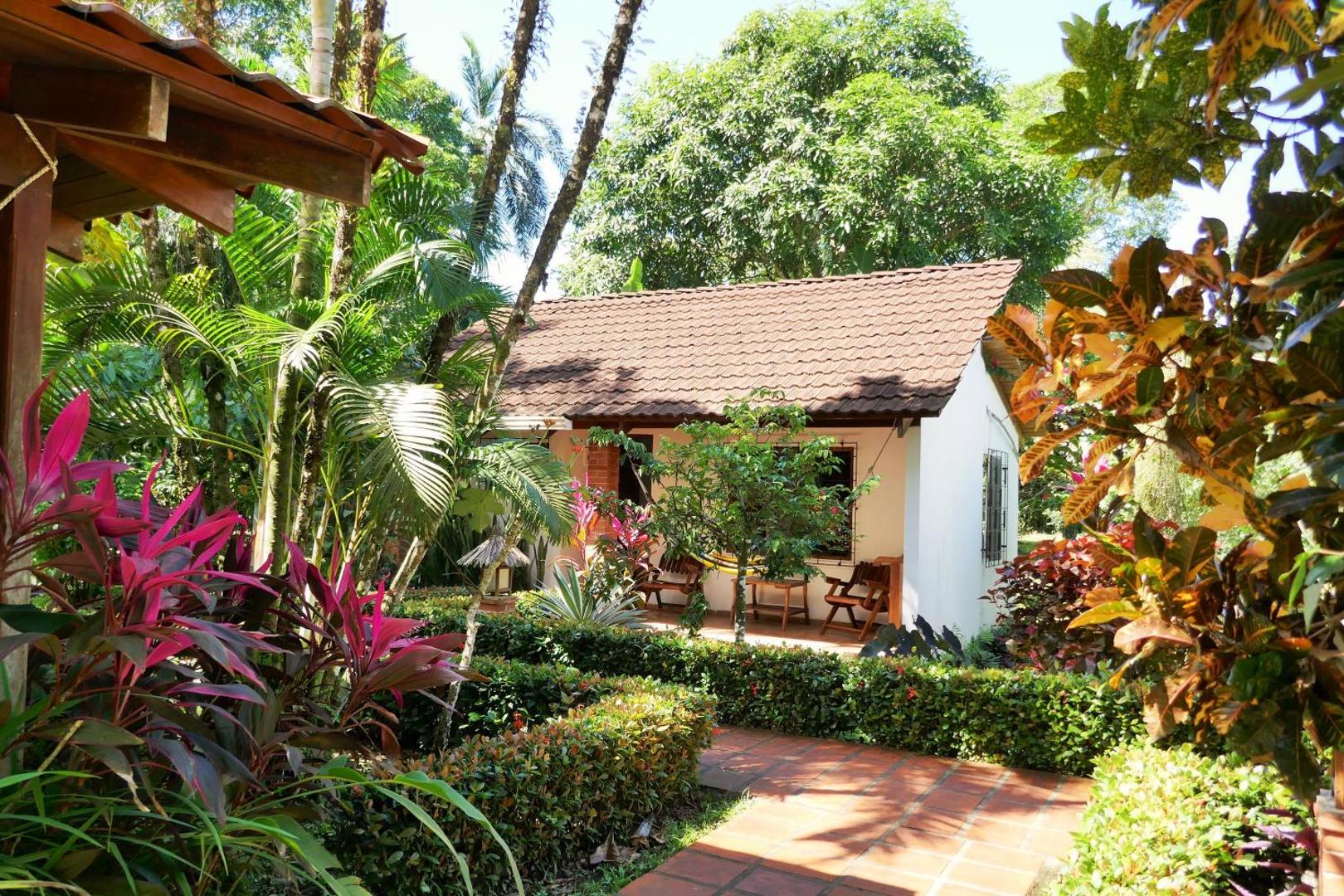 Hotel Escape Caribeno