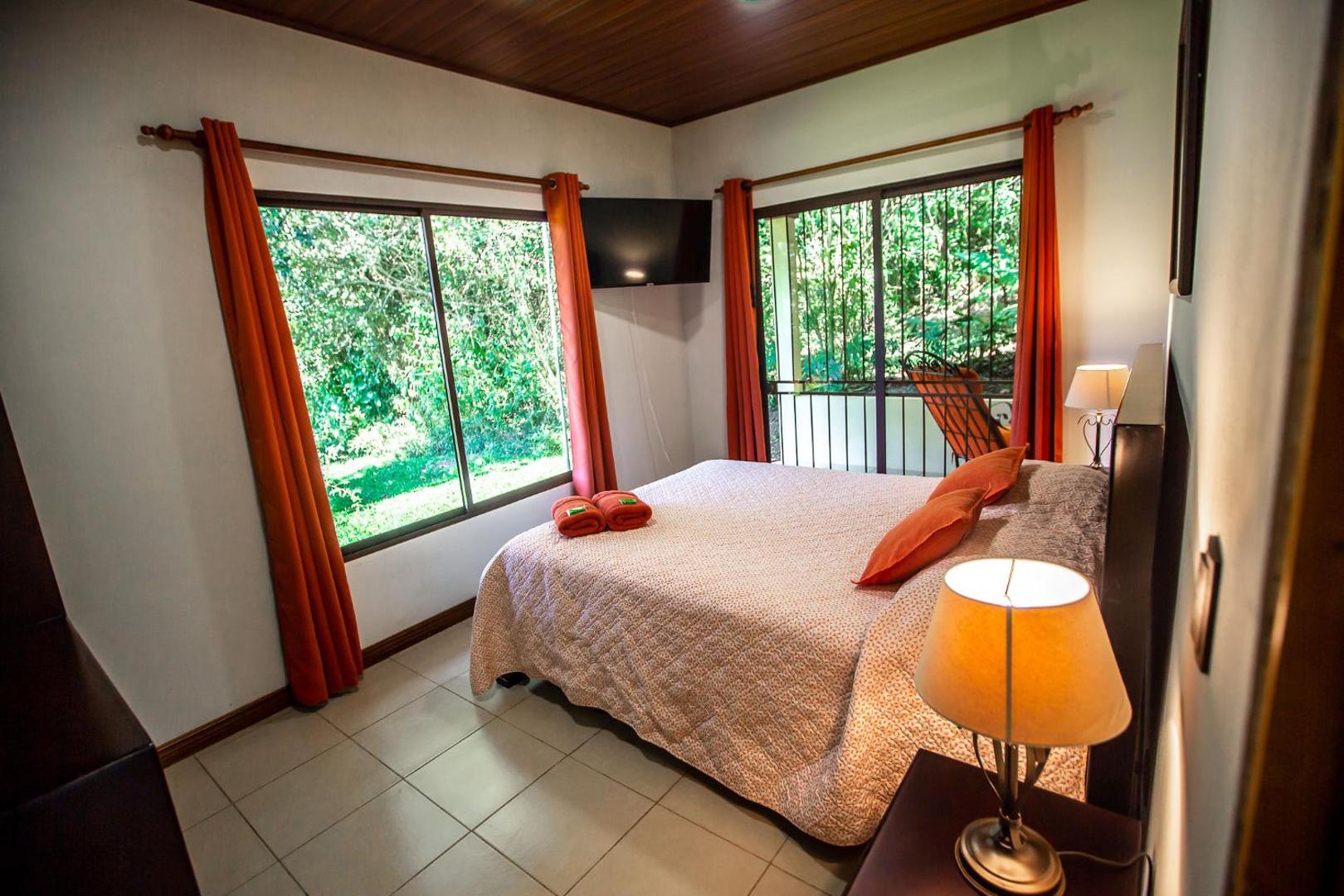 La Macadamia - Villas y Jardines