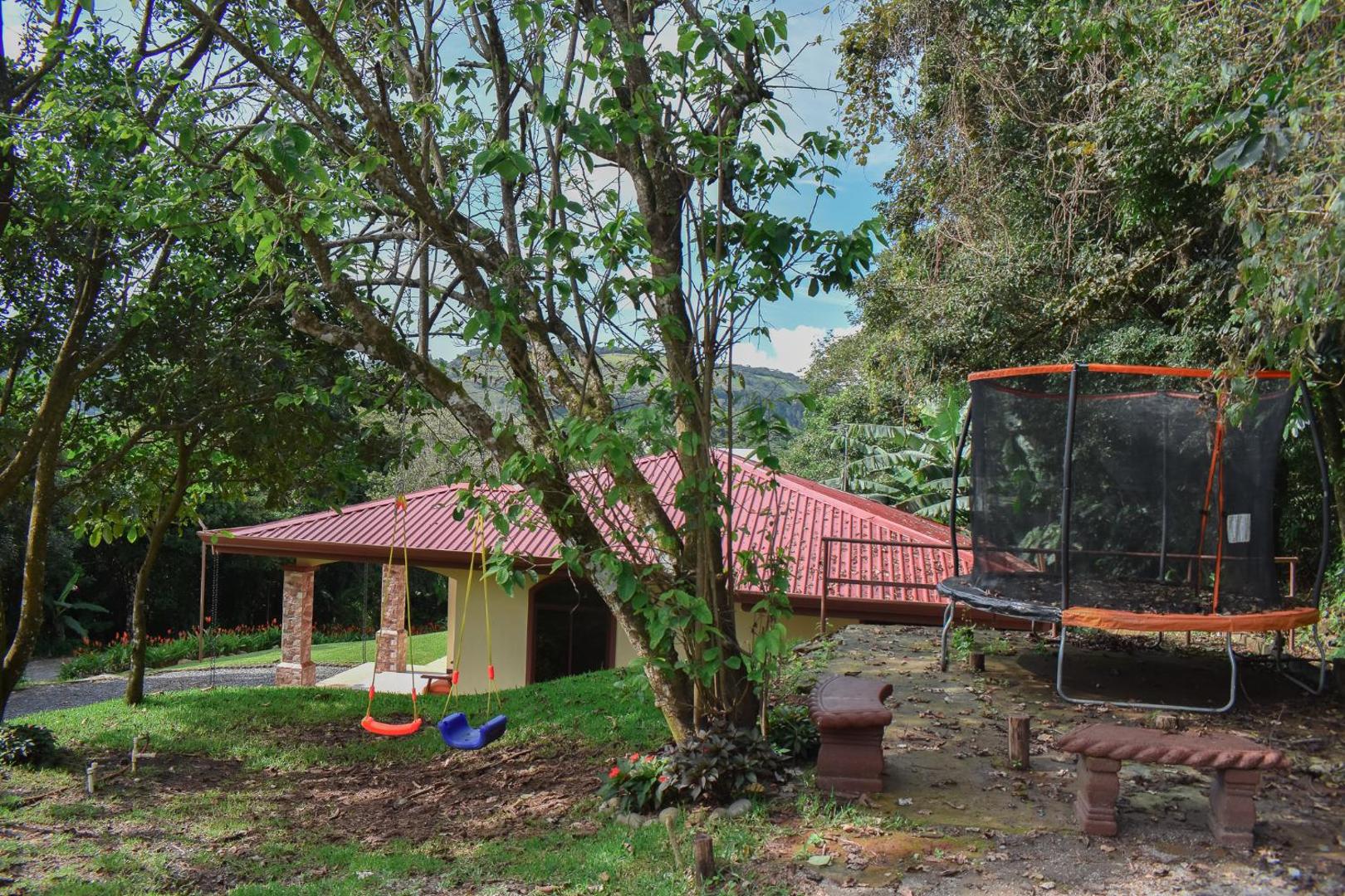 La Macadamia - Villas y Jardines