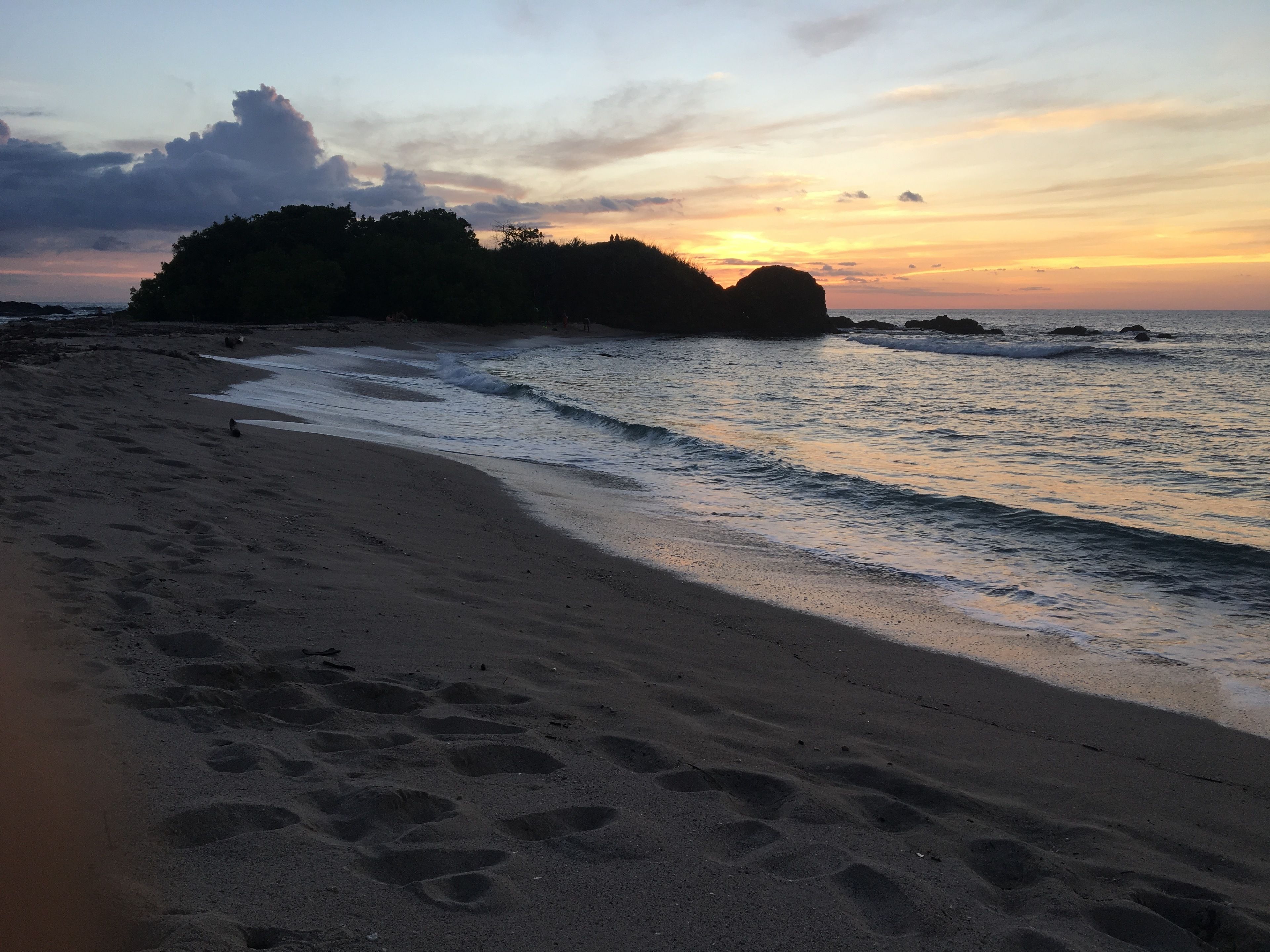 Buddha Hotel & Restaurant