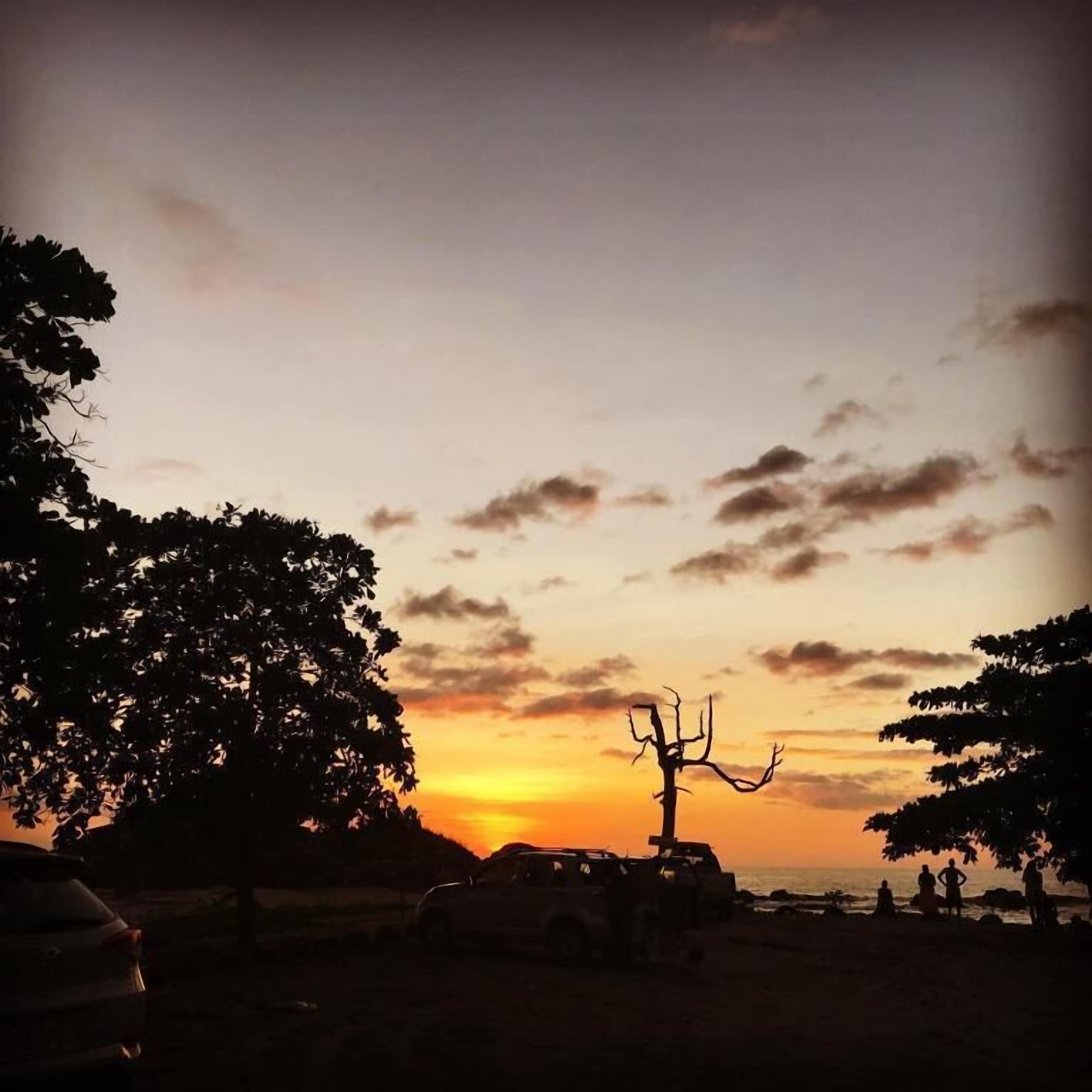 Buddha Hotel & Restaurant