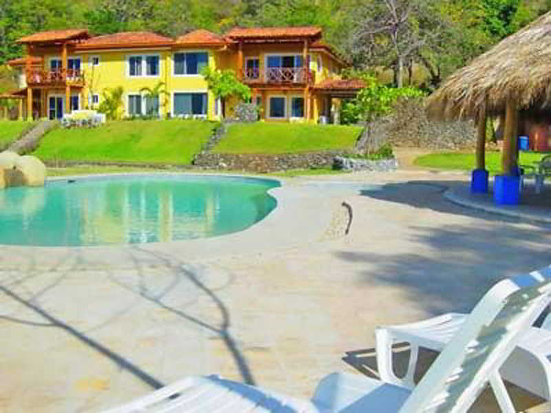 Catalinas Beach Suites