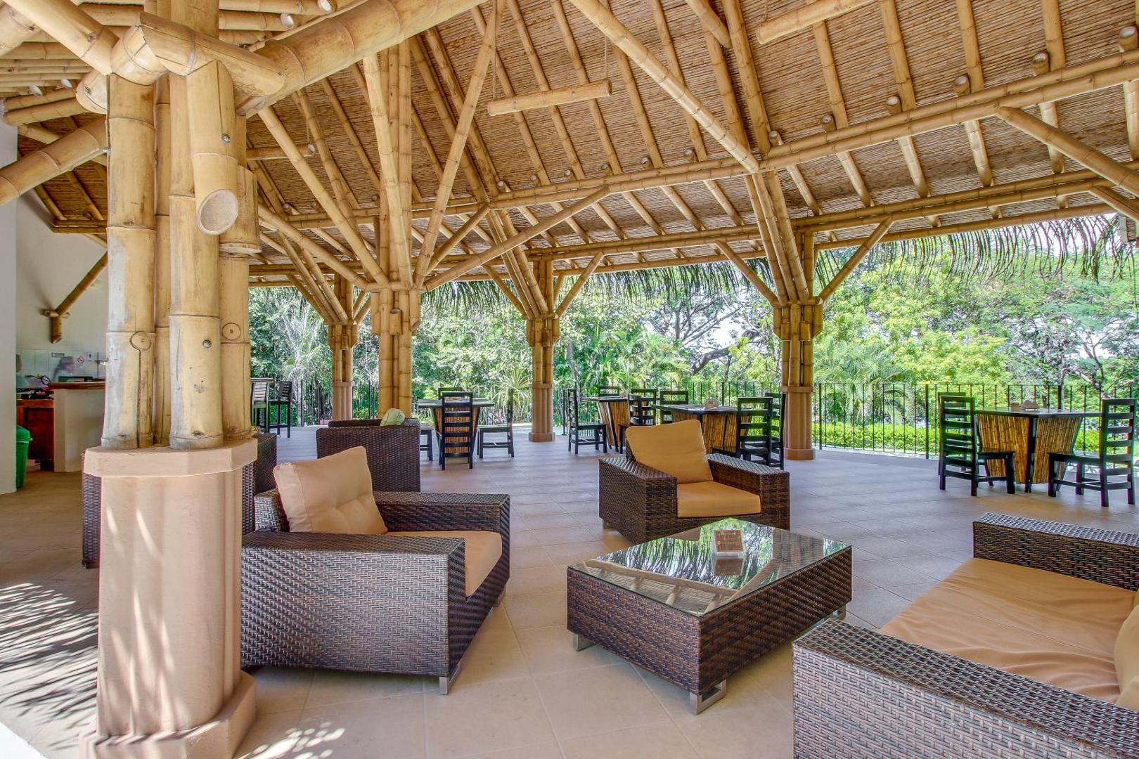 Ocotal Beach Club Hotel 2