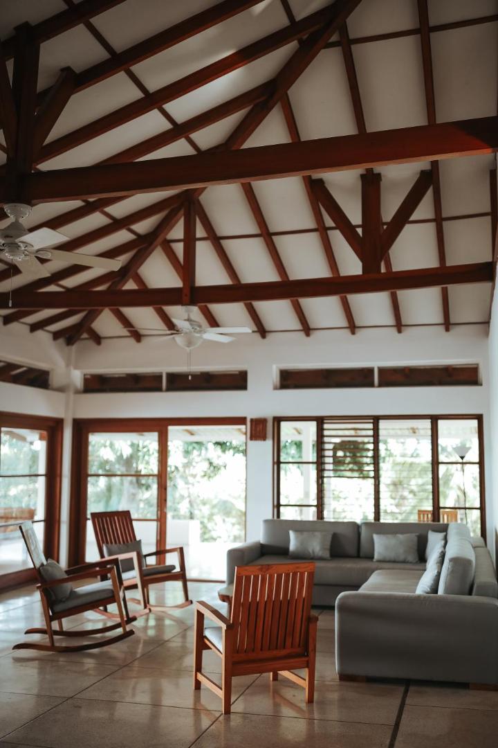 Salvatierra Beachfront Hotel