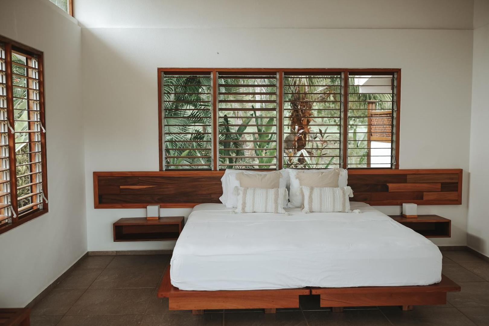 Salvatierra Beachfront Hotel