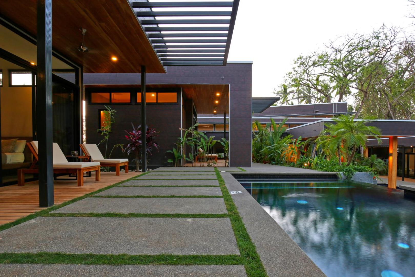 The Withe Palms Nosara Yoga Surf Hotel