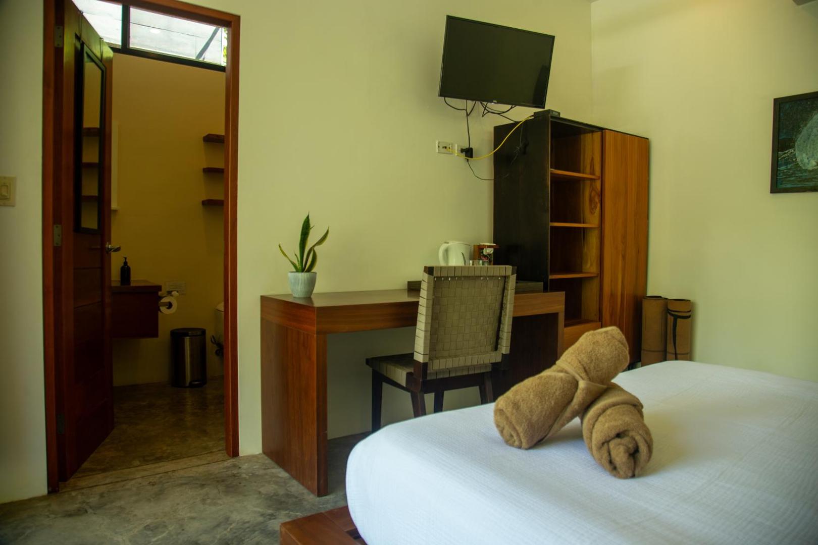 The Withe Palms Nosara Yoga Surf Hotel