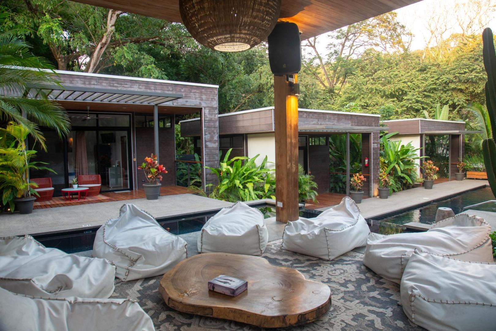 The Withe Palms Nosara Yoga Surf Hotel