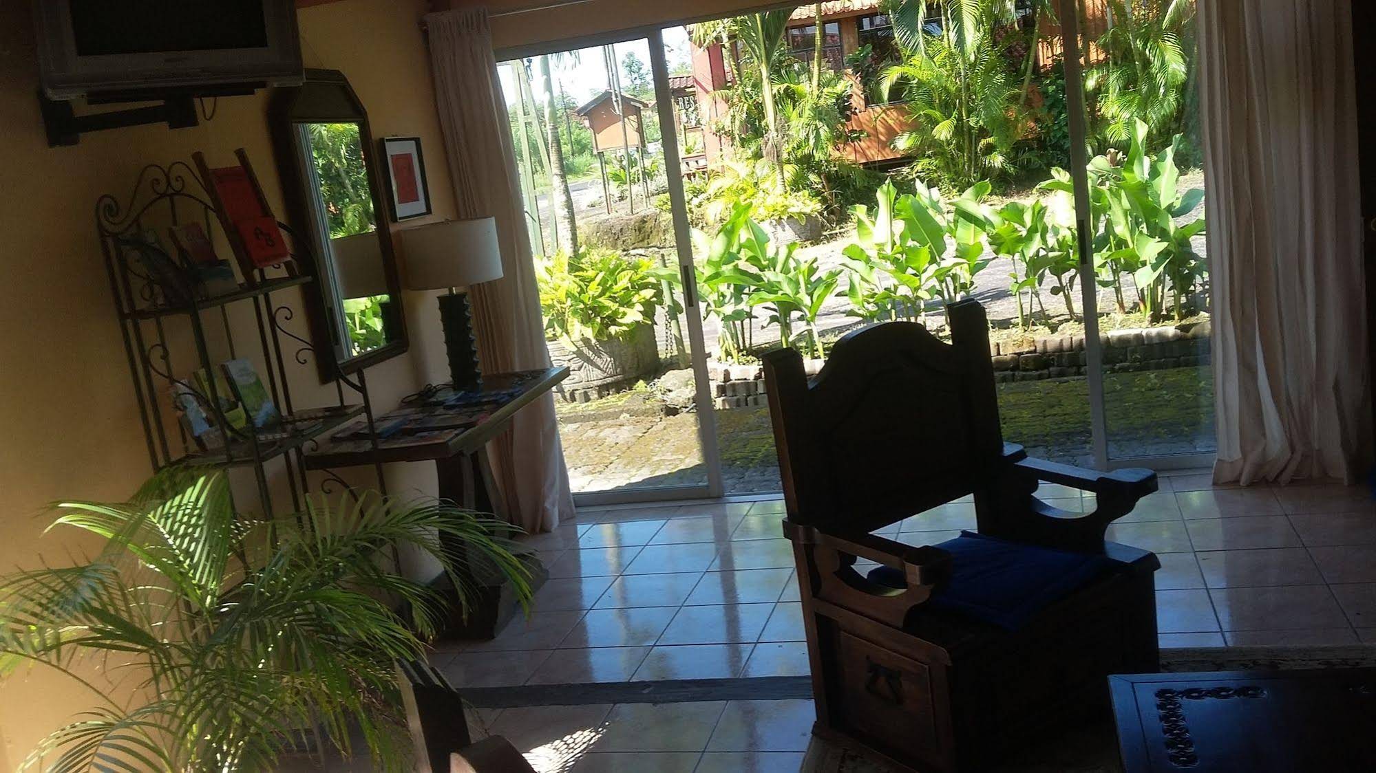 Hotel Fuego Arenal